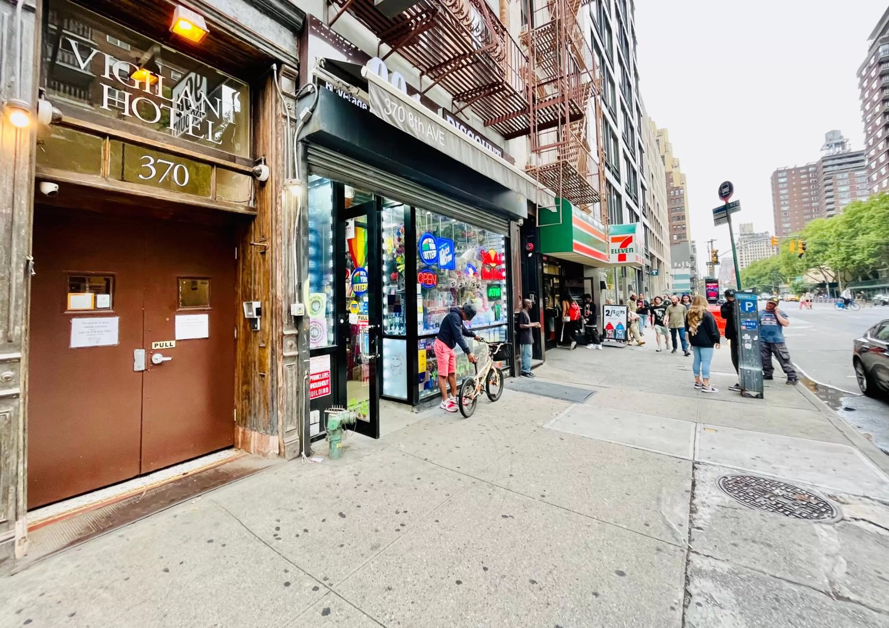 Property building in New York Spirit Retreats HOSTEL