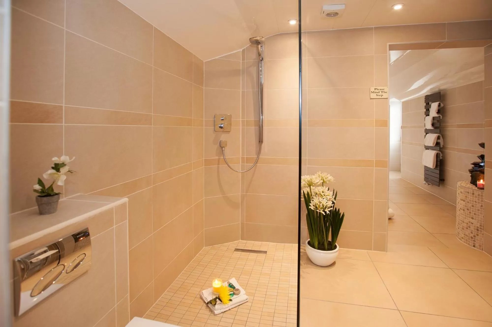 Shower in Windermere Boutique Hotel Spa Suites & Hot Tubs