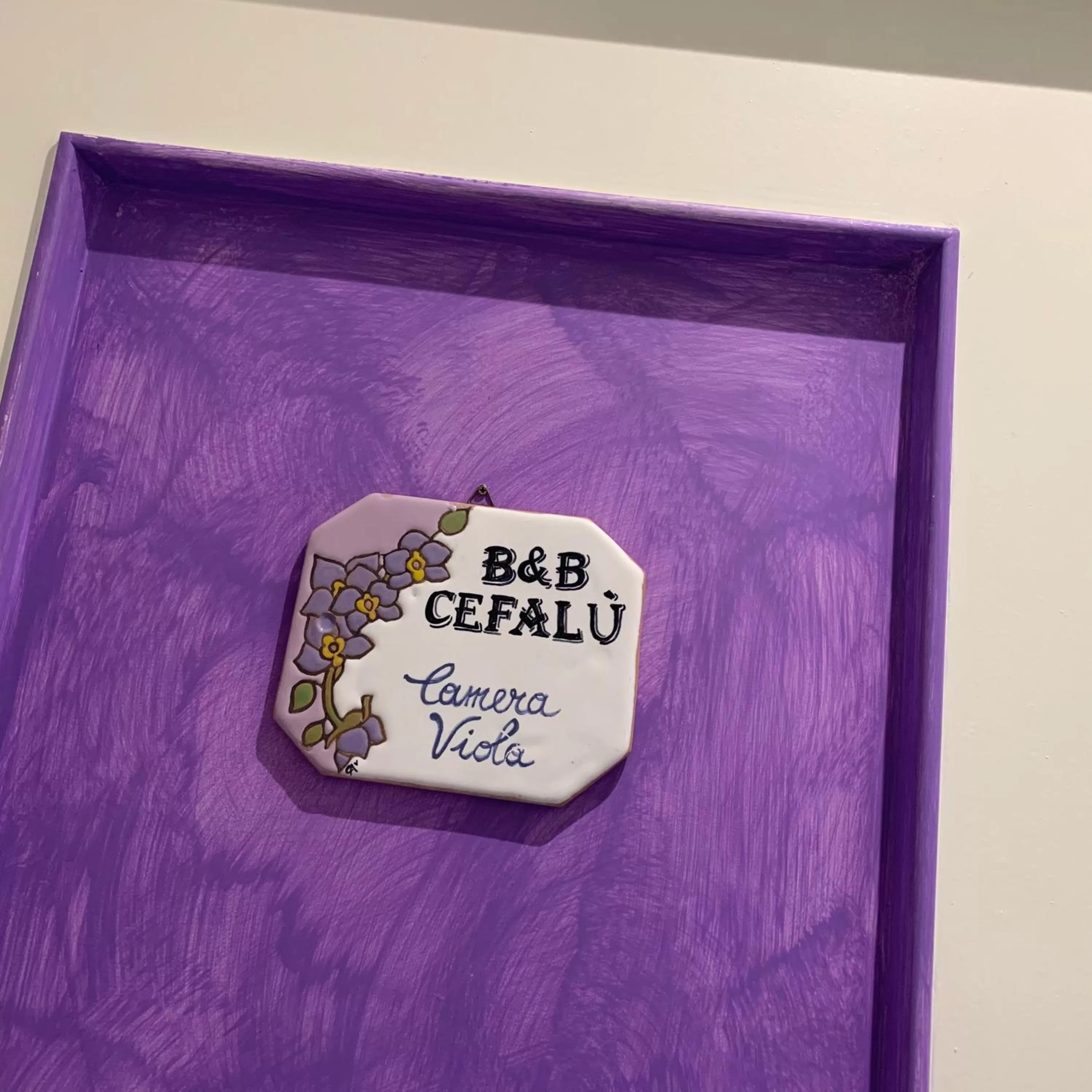 Logo/Certificate/Sign in B&b Cefalù