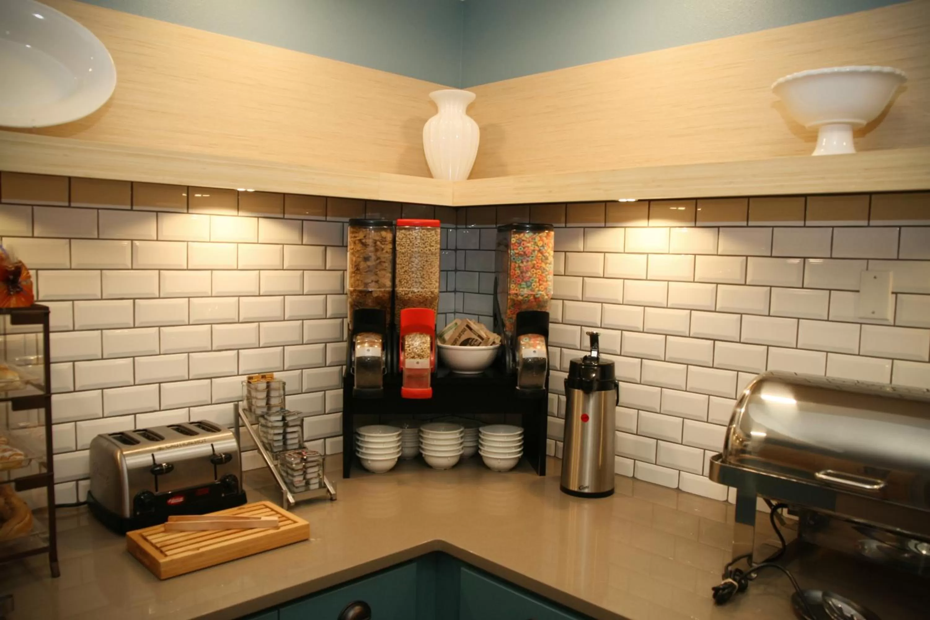 Food close-up in Country Inn & Suites by Radisson, Prineville, OR