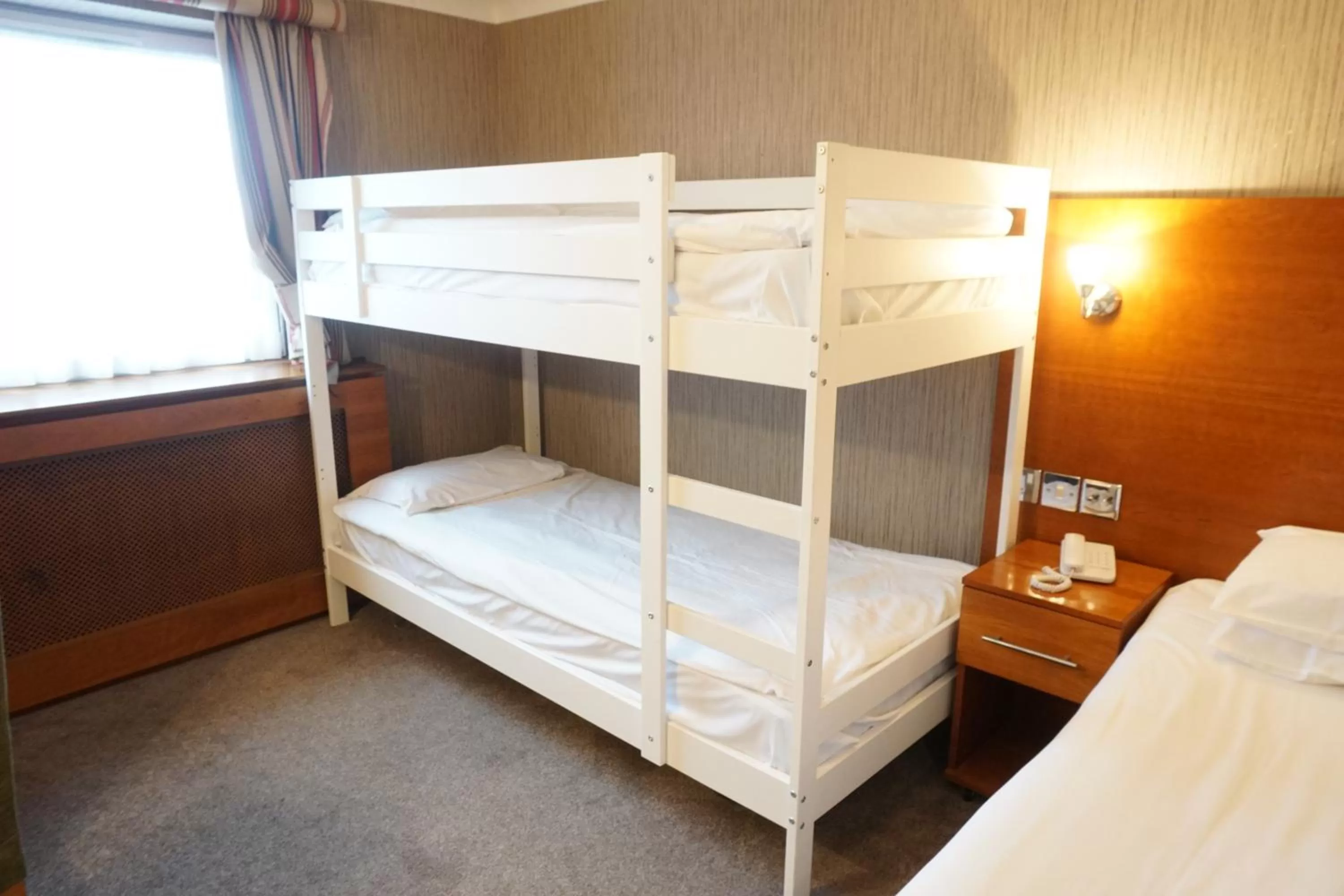 bunk bed, Bed in The Park Hotel