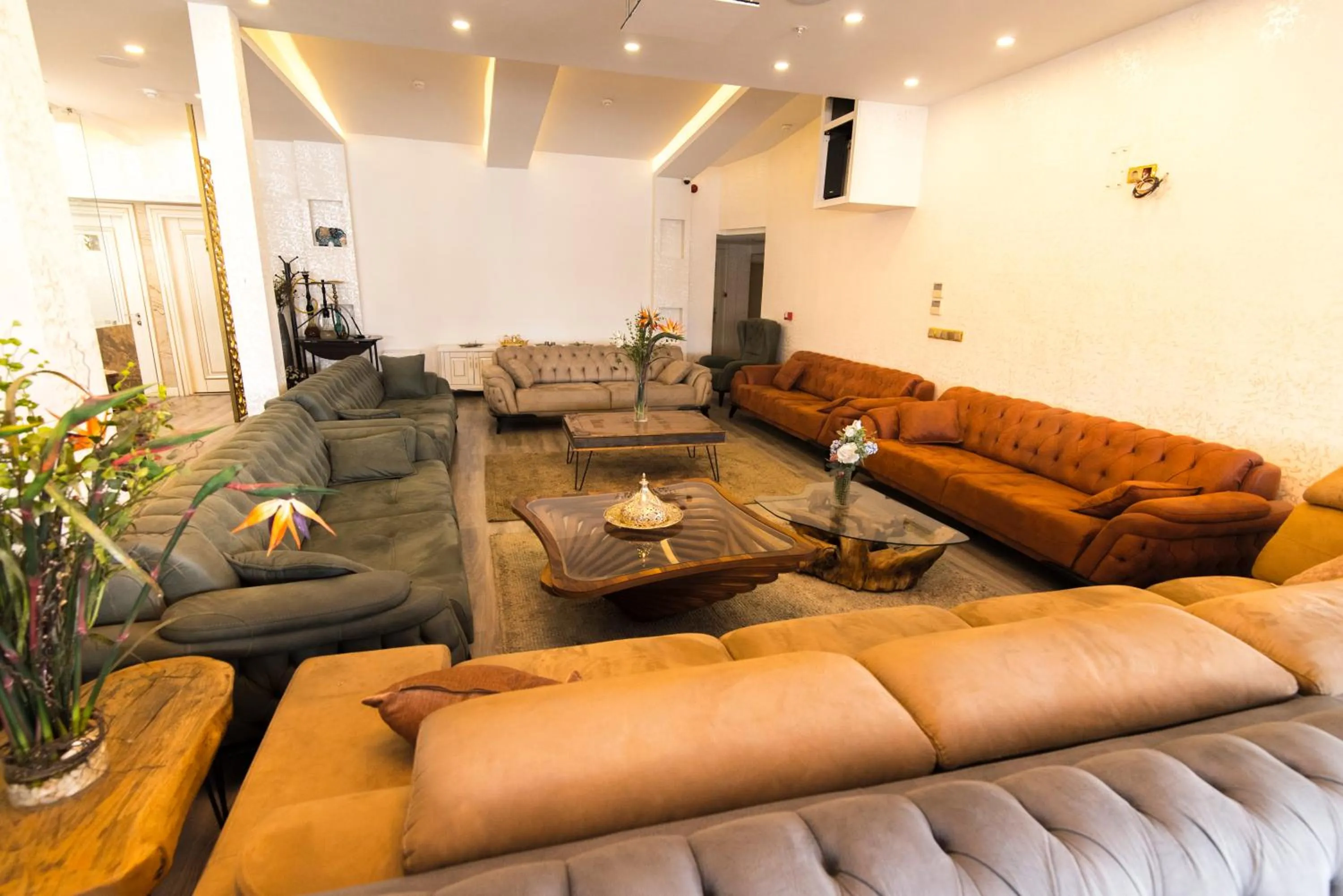 Seating area in MidMar Deluxe Hotel