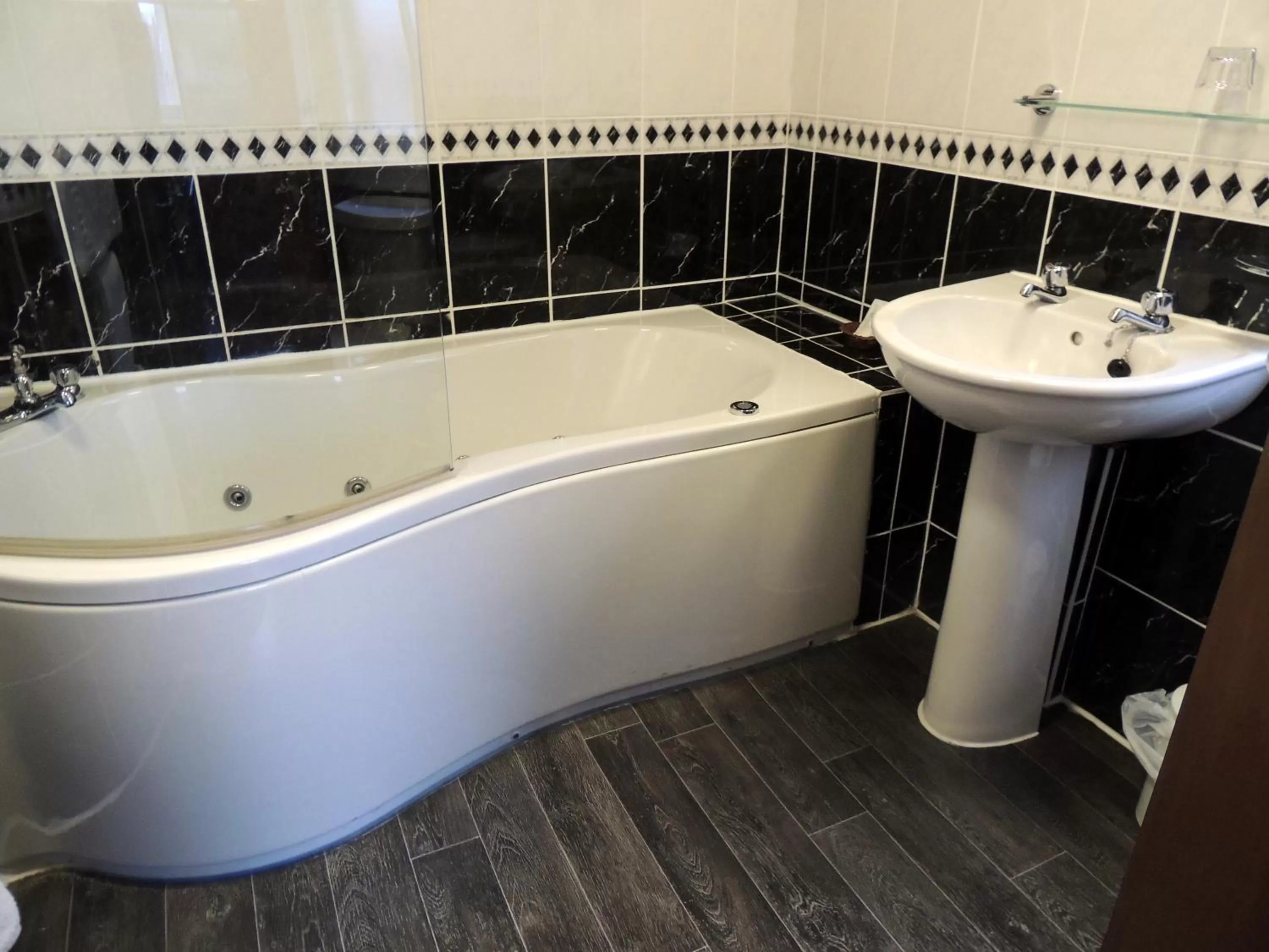 Bathroom in The Orkney Hotel