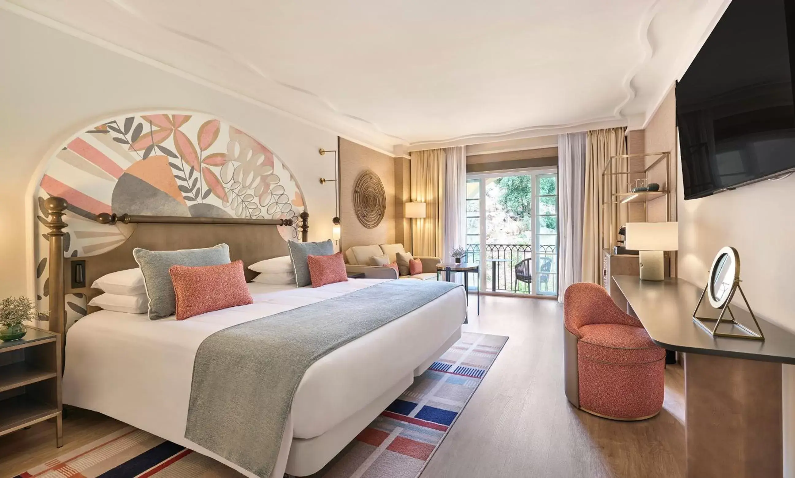 King Room with Balcony and Golf View in Grand Hyatt La Manga Club Golf & Spa King Room with Balcony and Golf View in Grand Hyatt La Manga Club Golf & Spa