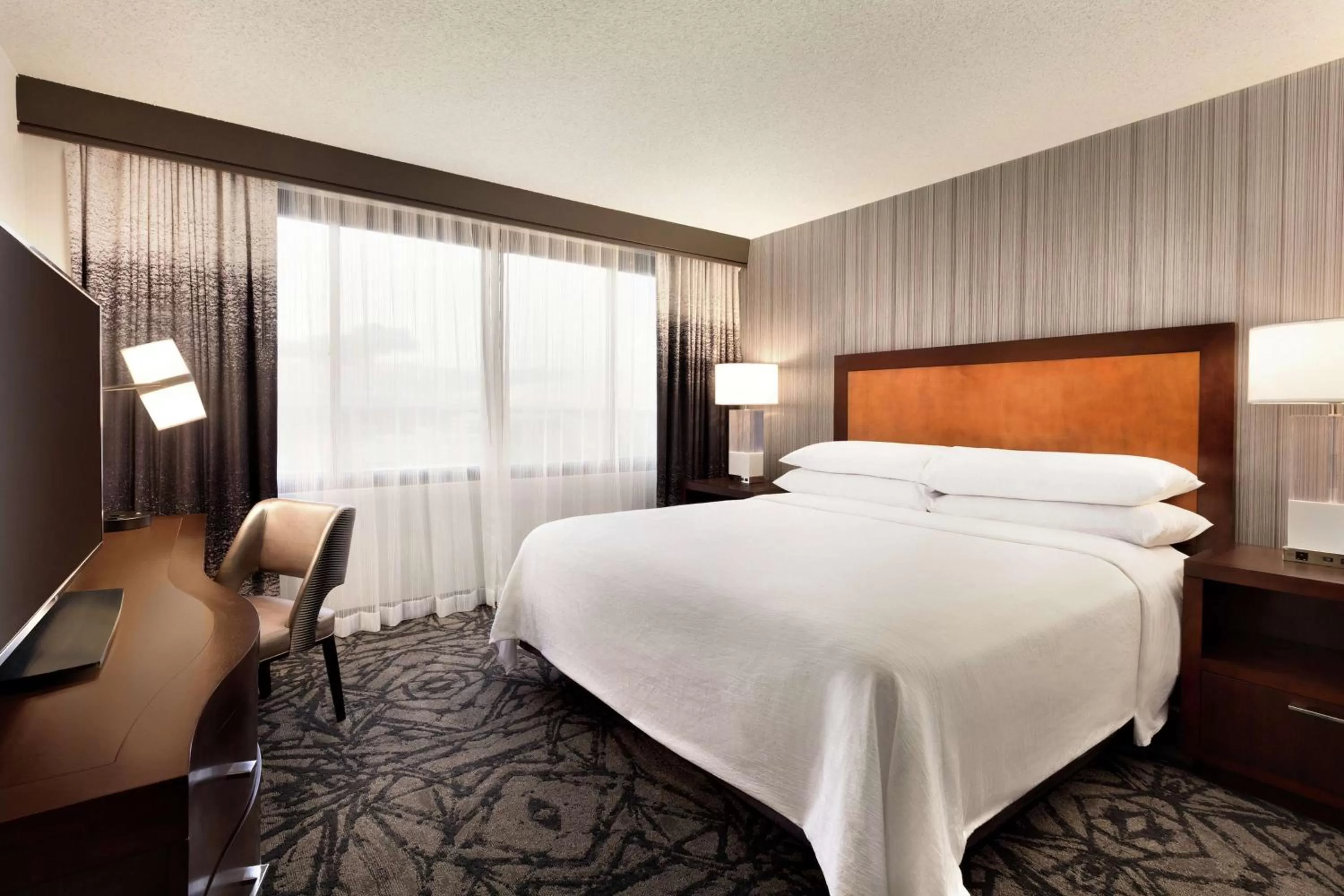 King Room - Disability Access with Bathtub in Embassy Suites by Hilton Santa Clara Silicon Valley