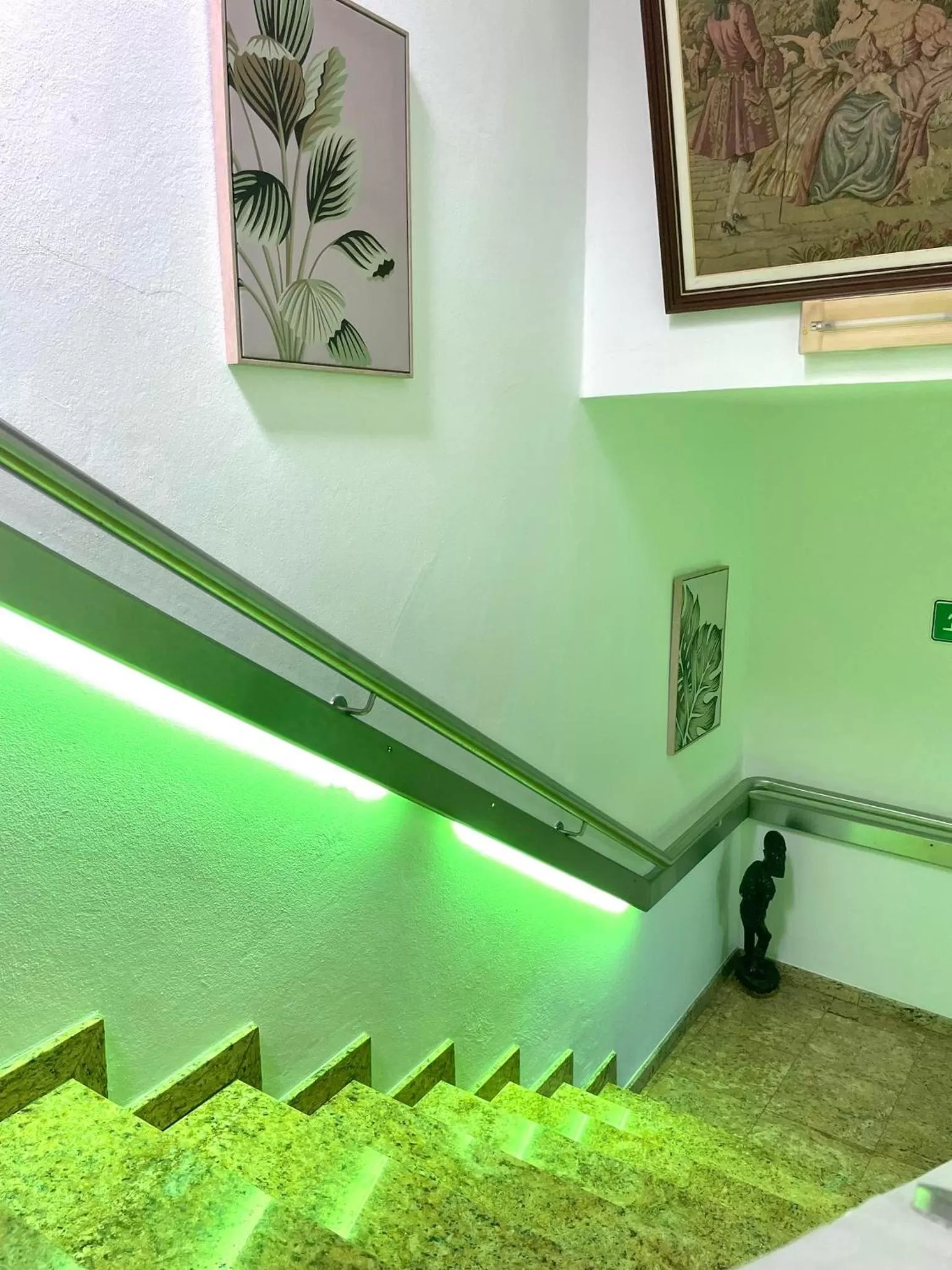 Swimming Pool in Alojamento Thermal Romano