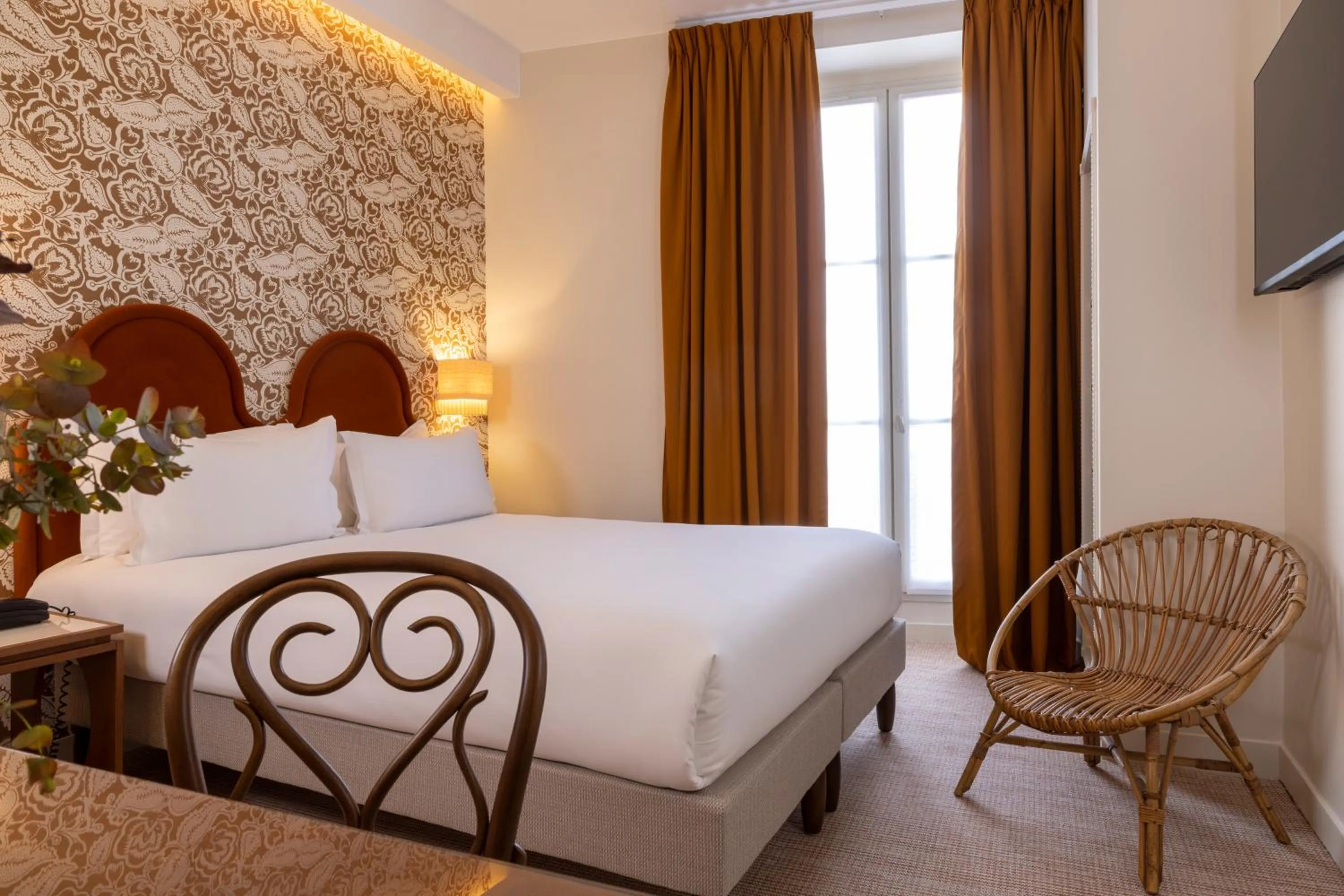 Bed in Hotel Michelet Odeon