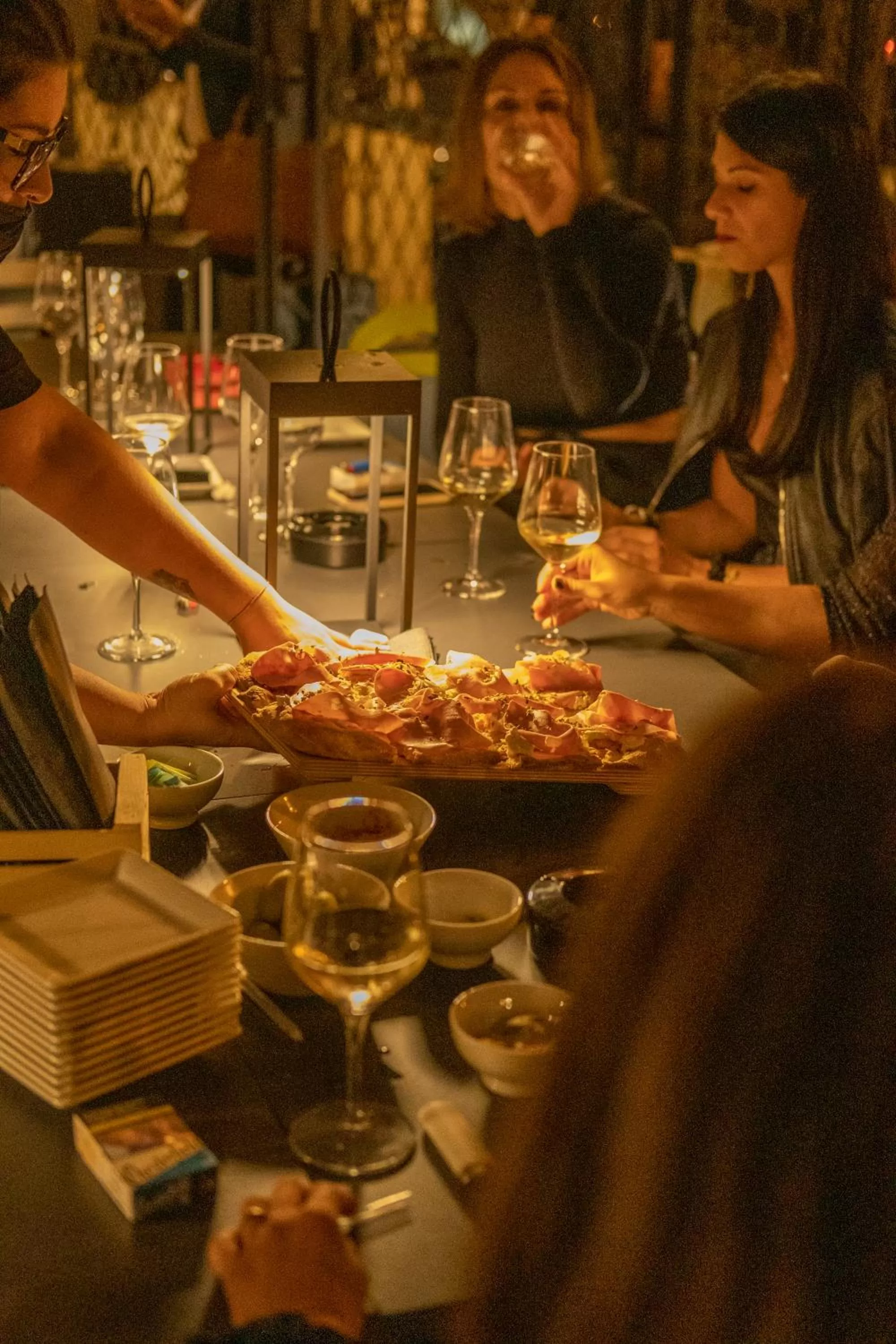 Restaurant/places to eat in Albergo Centrale