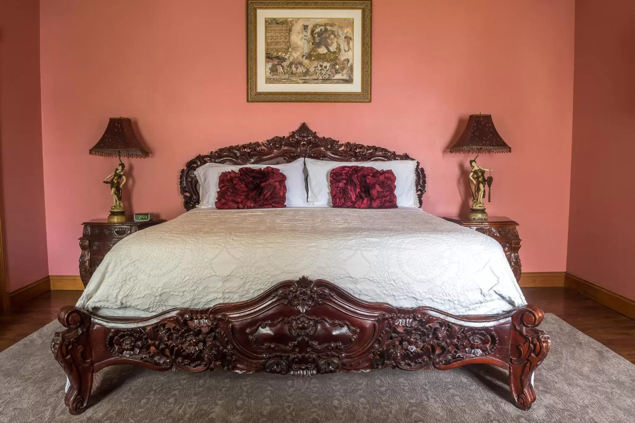 Deluxe King Room in The Ann Stevens House Deluxe King Room in The Ann Stevens House