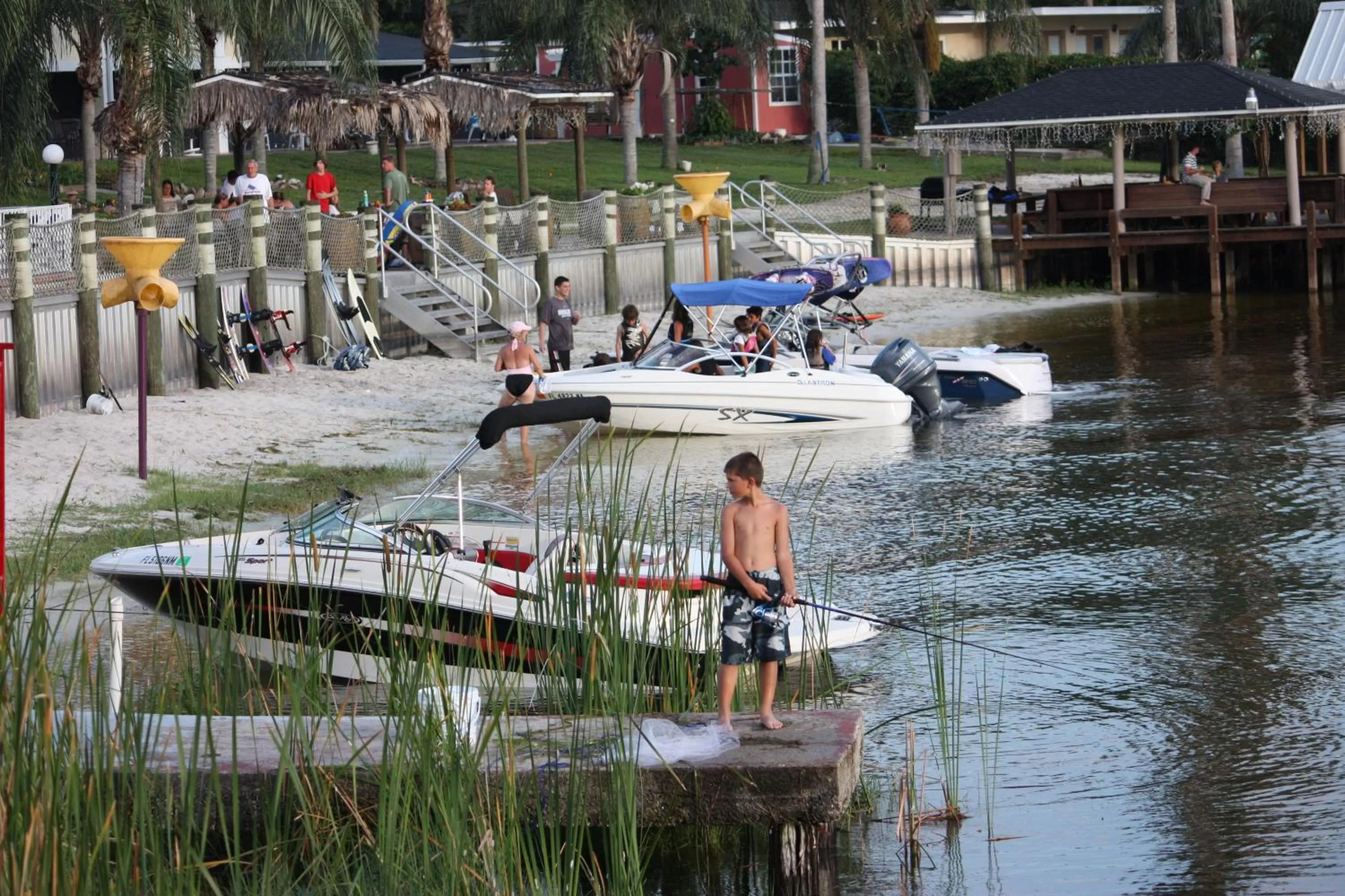 Area and facilities in Lake Roy Beach Inn - Winter Haven