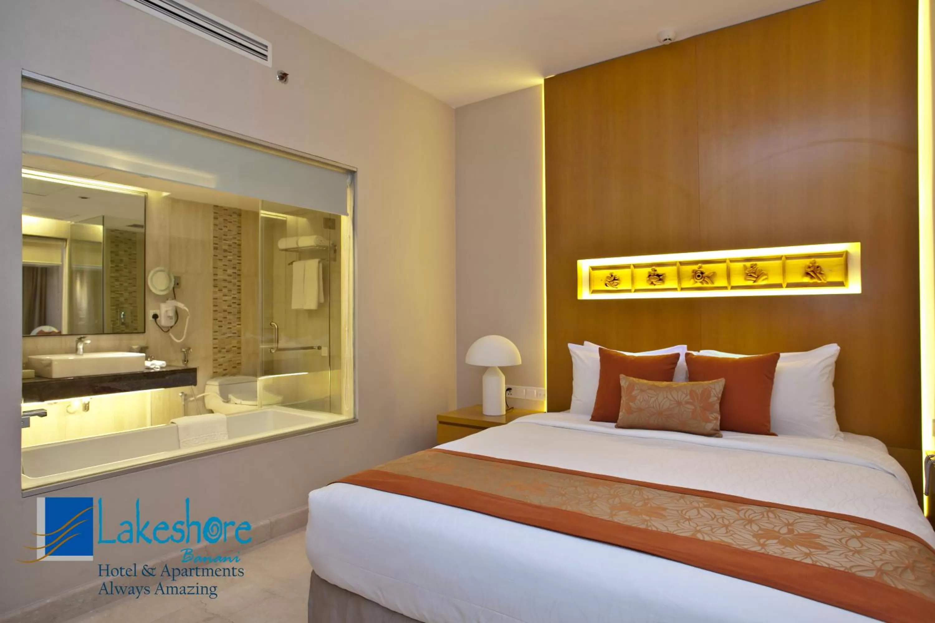 Shower, Bed in Lakeshore Suites, Banani