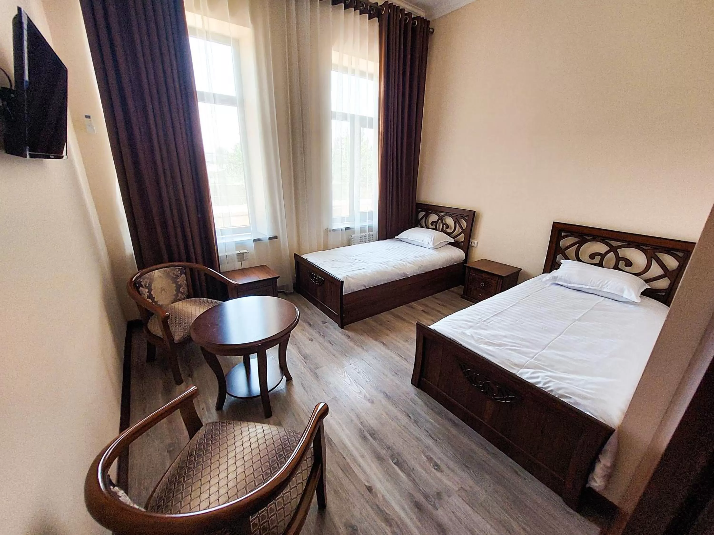 Photo of the whole room, Bed in Samarabonu Hotel
