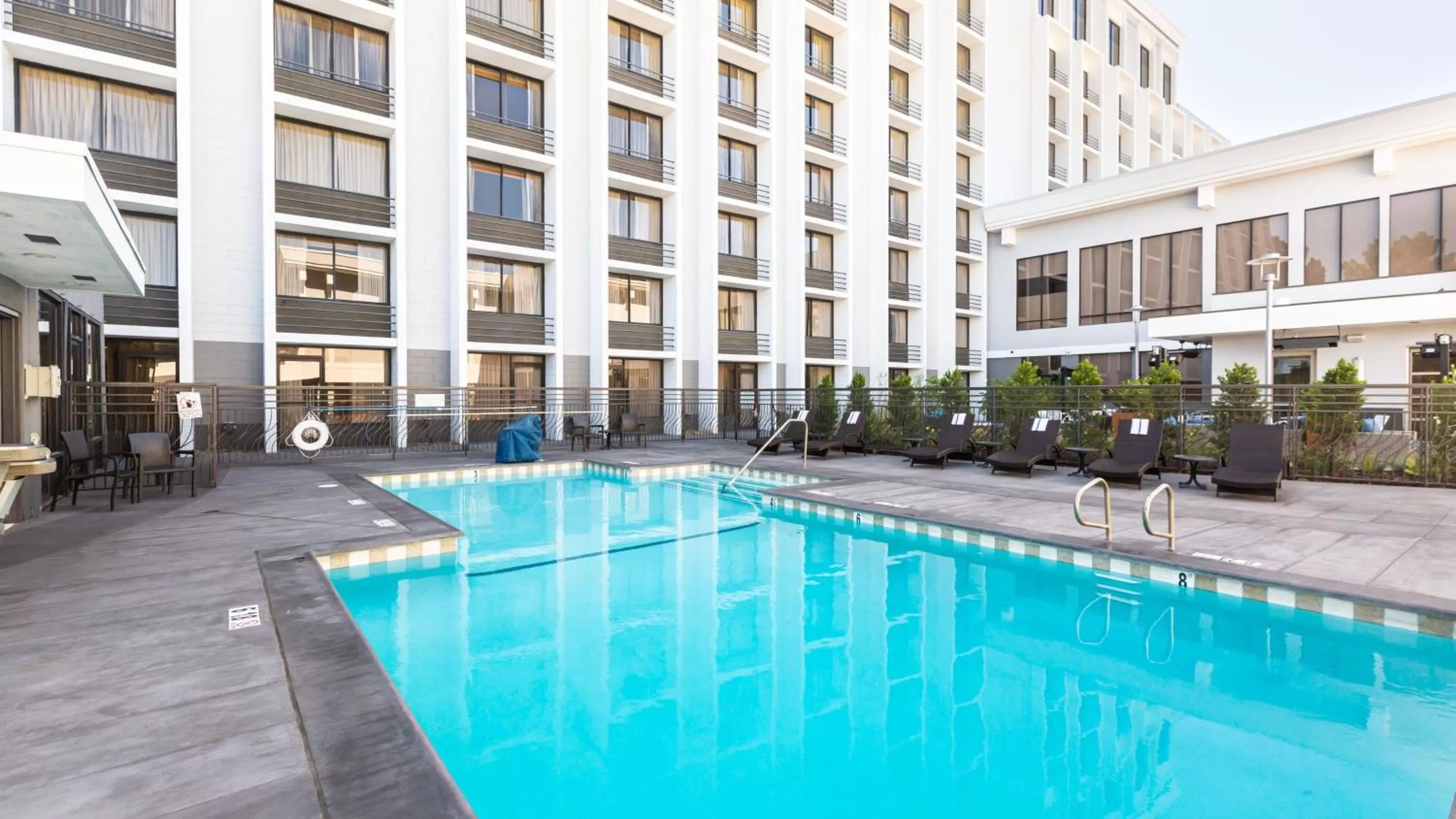 Swimming pool in Holiday Inn San Jose-Silicon Valley by IHG