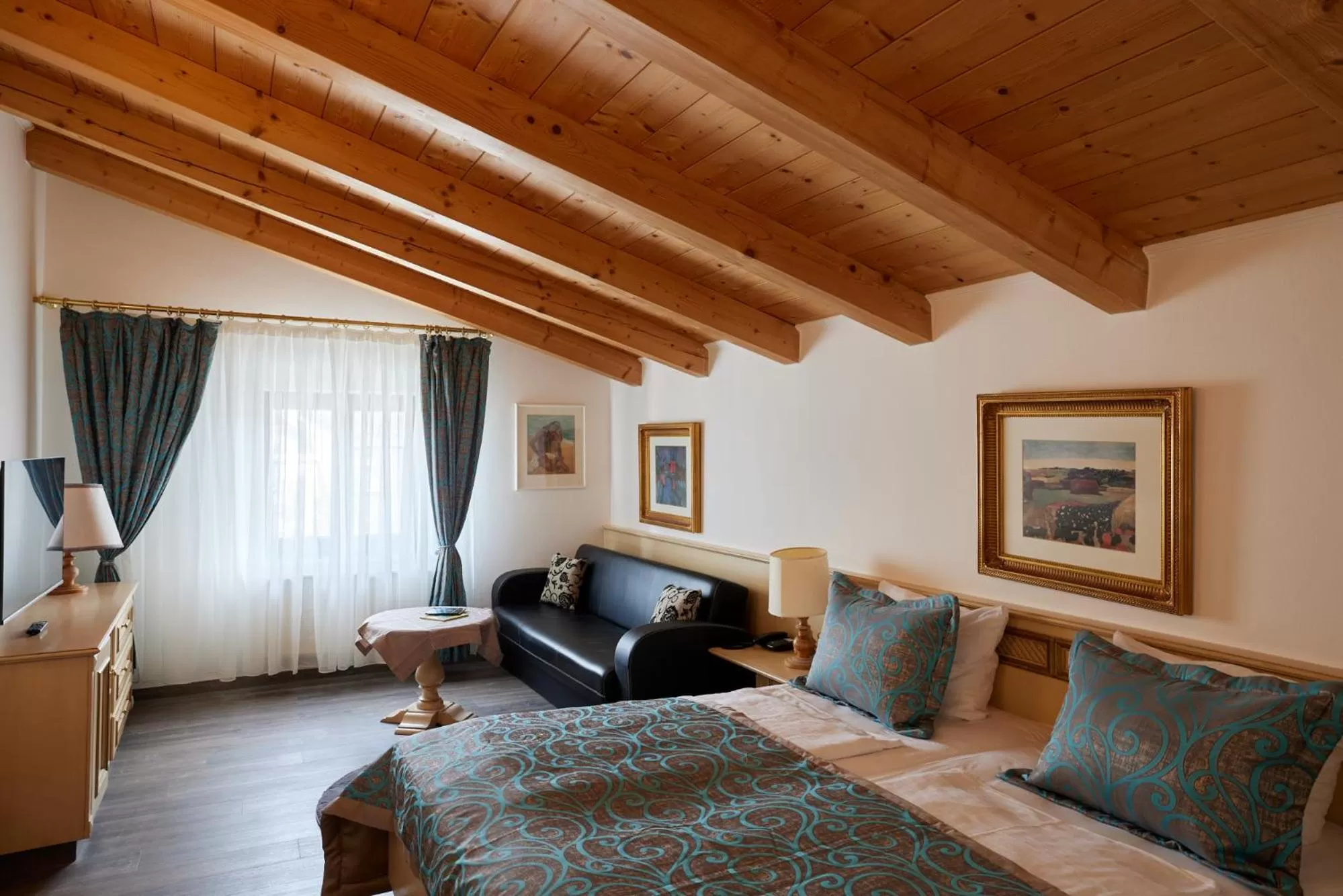 Bed in Atlas Posthotel