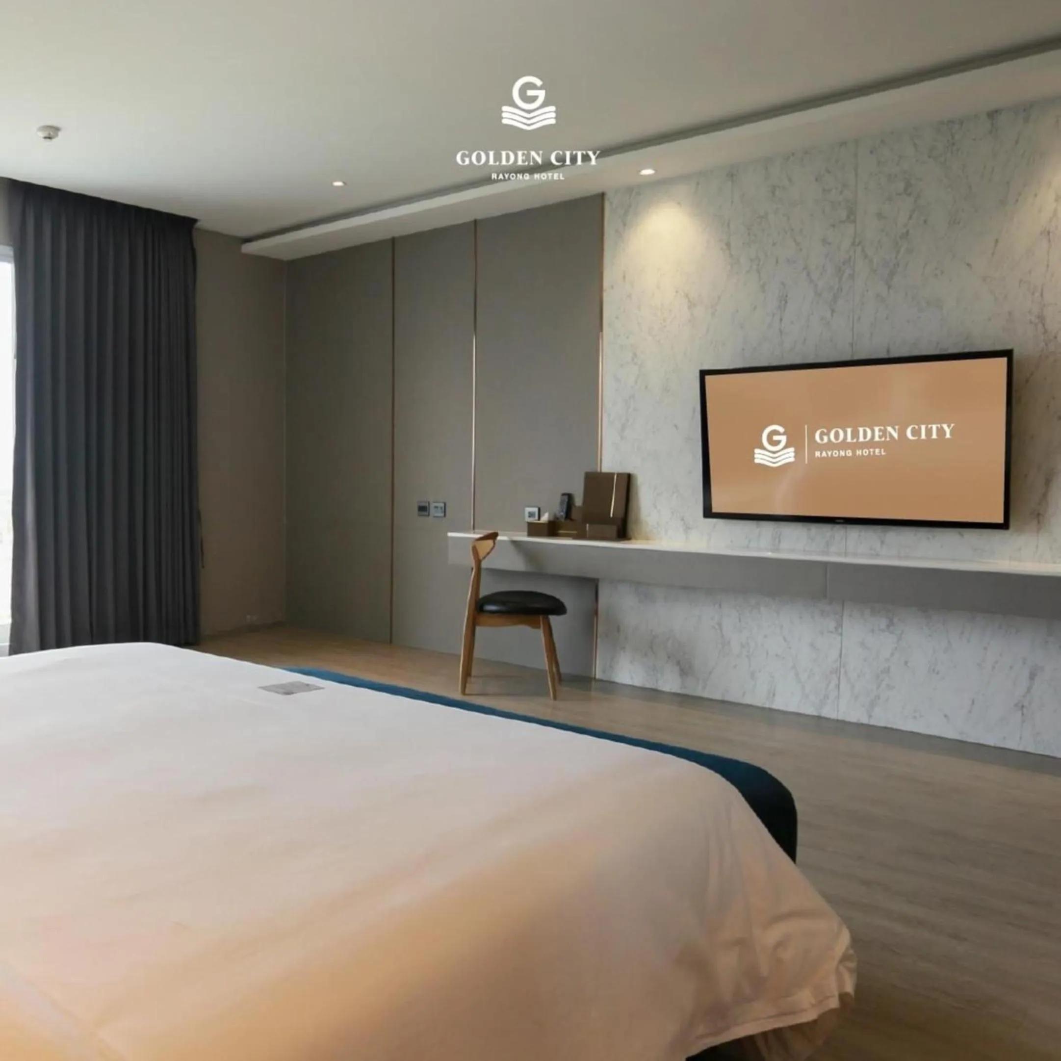 Property building, Bed in Golden City Rayong Hotel