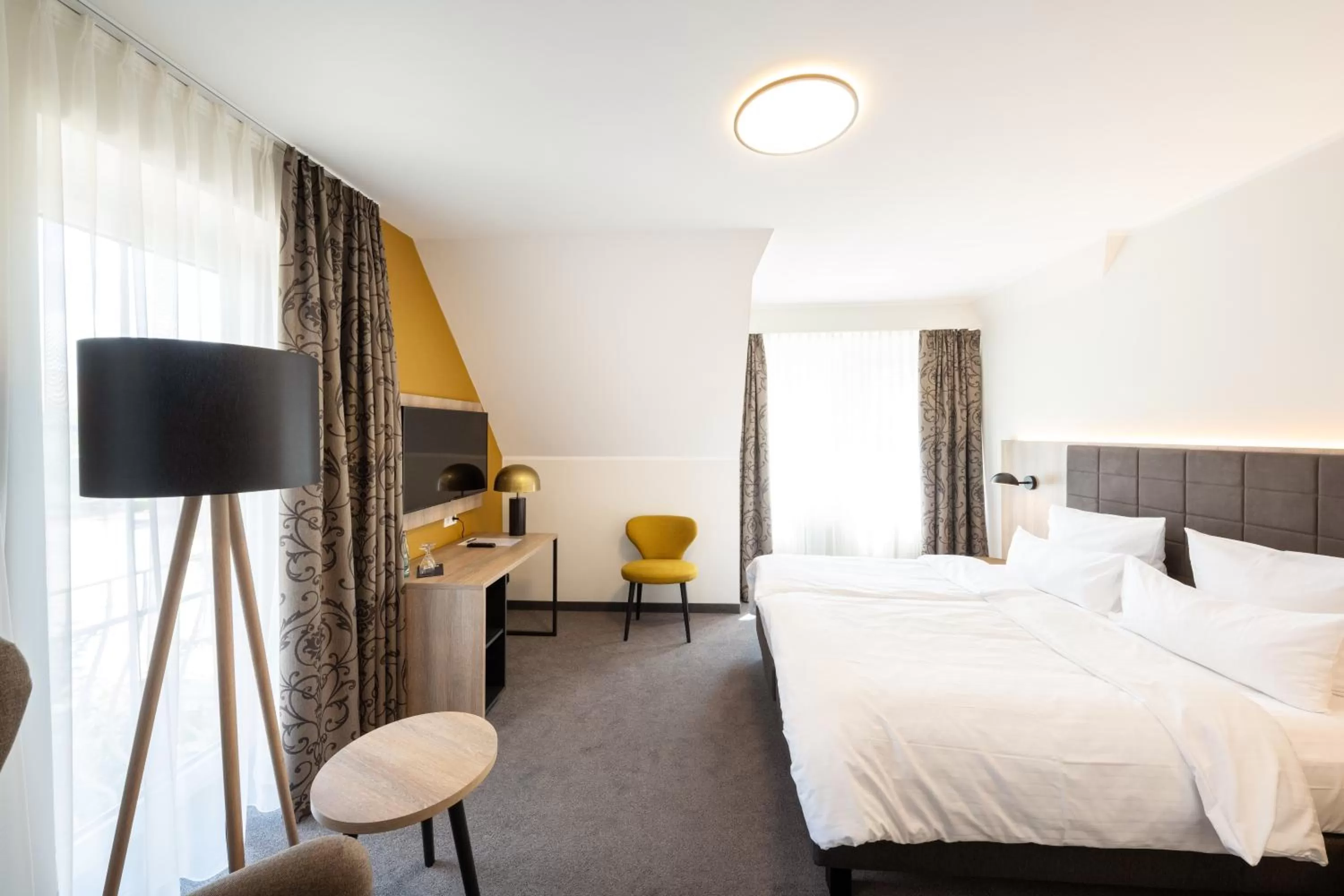 Bed in Hotel Rheinischer Hof