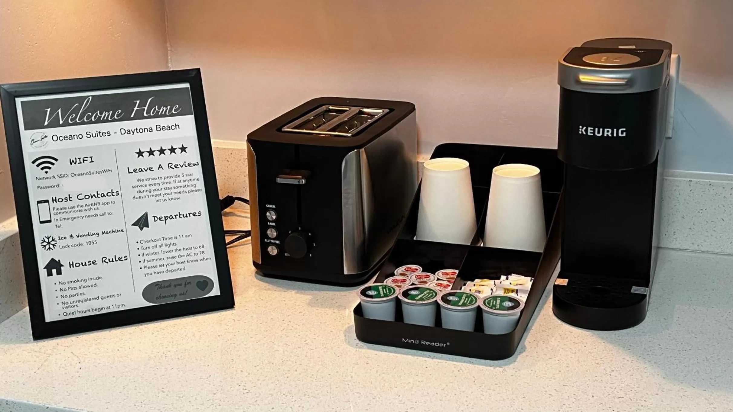 Coffee/tea facilities in Oceano Suites Daytona Beach