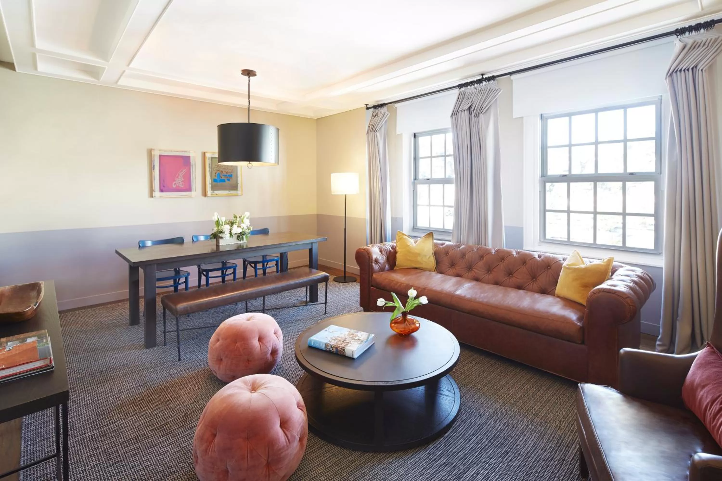 Living room in The Hollywood Roosevelt