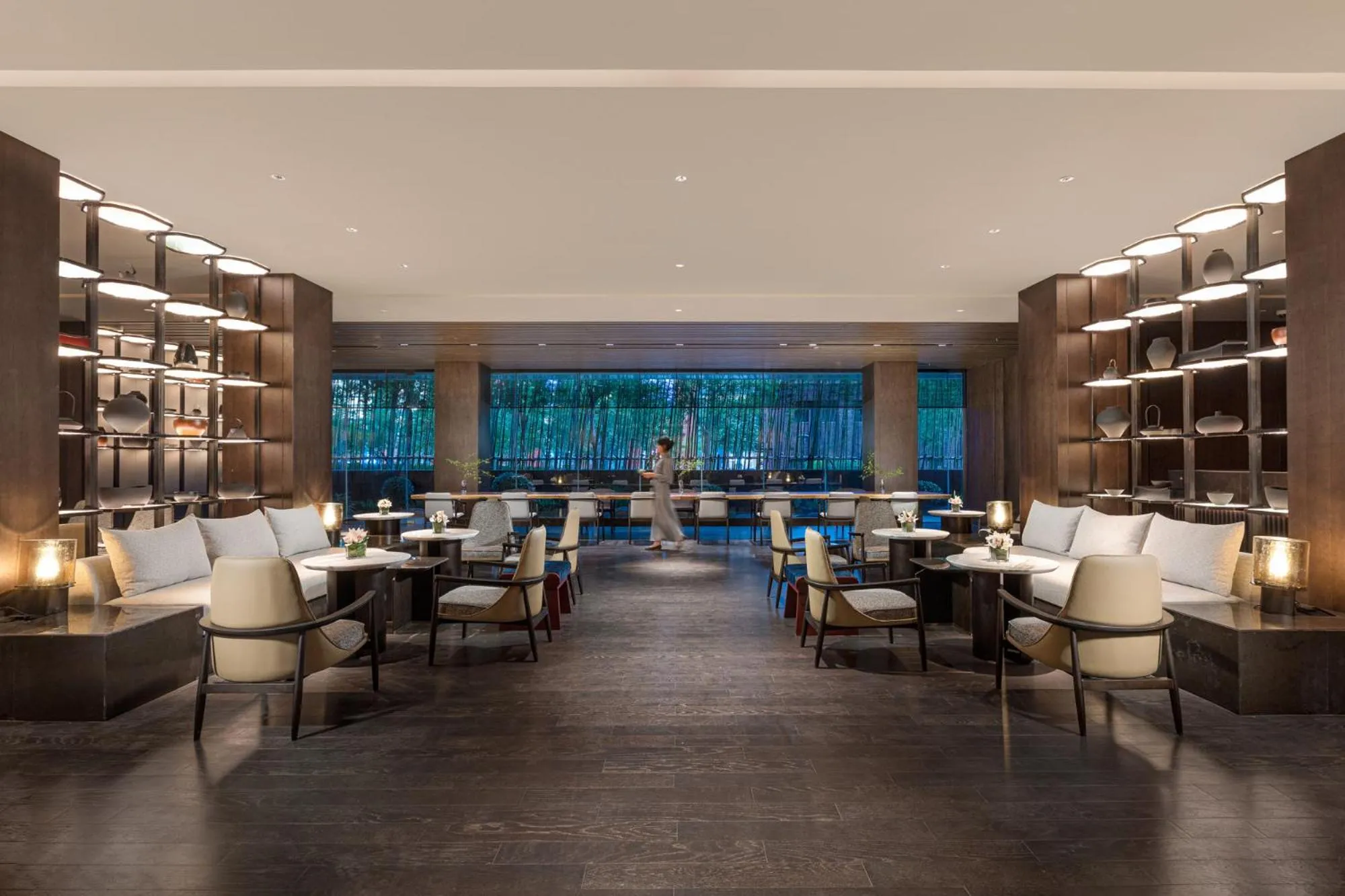 Restaurant/places to eat in HUALUXE Shanghai Changfeng Park by IHG