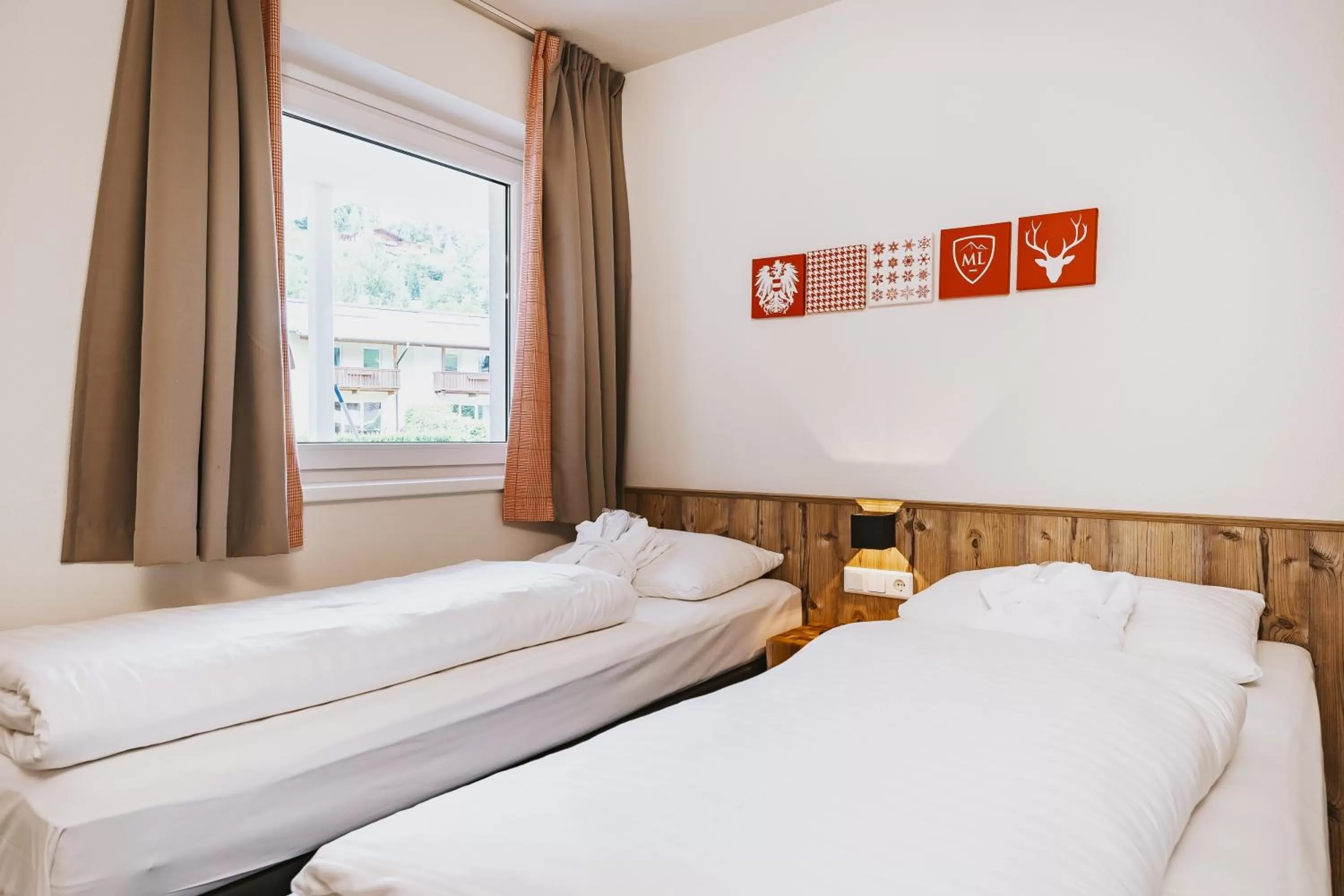 Bedroom, Bed in AvenidA Mountain Lodges Kaprun