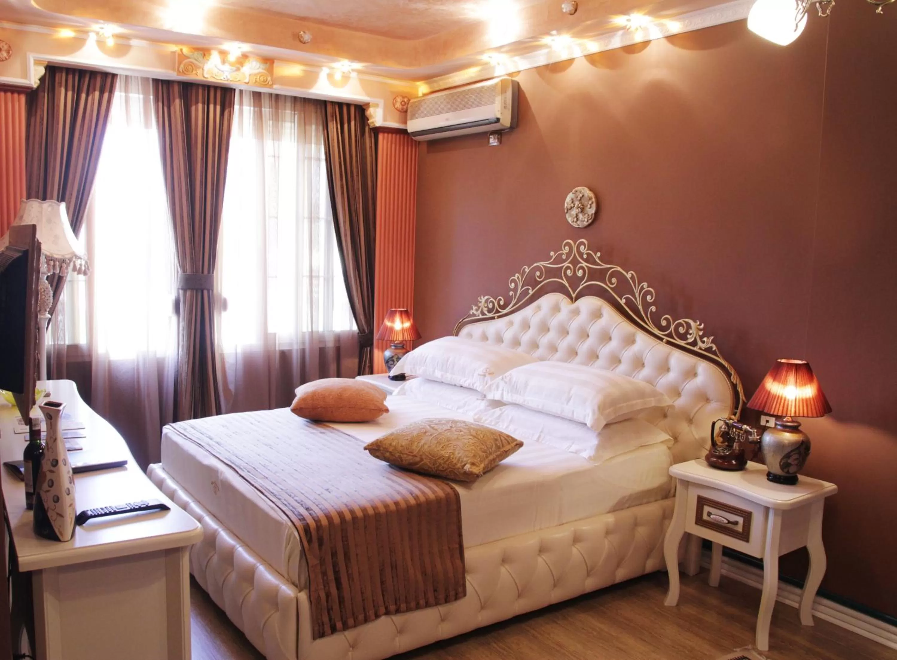 Superior Double Room - single occupancy in Hotel Villa Fernando Tirana