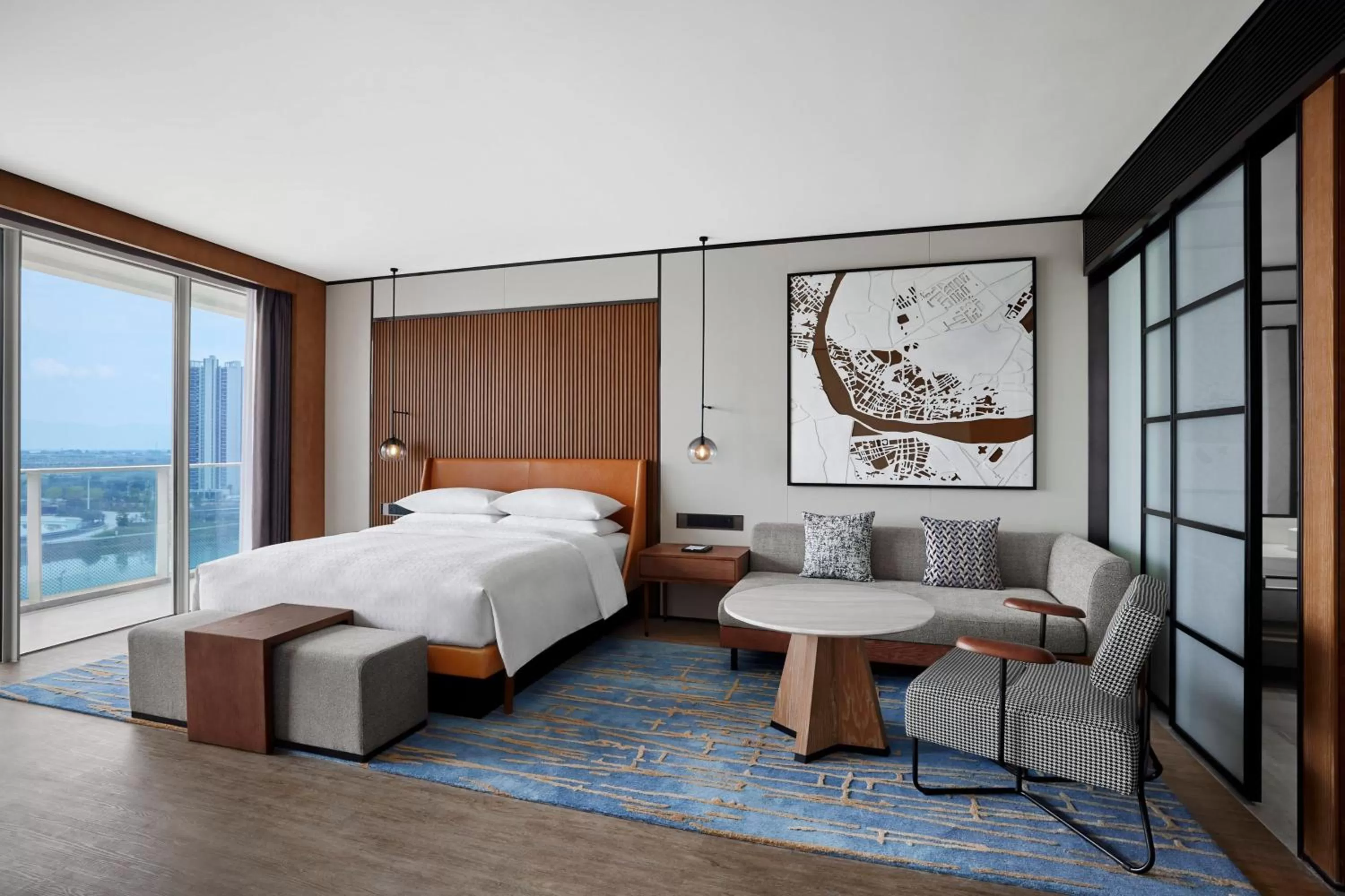 Photo of the whole room, Bed in Sheraton Zhaoqing Dinghu