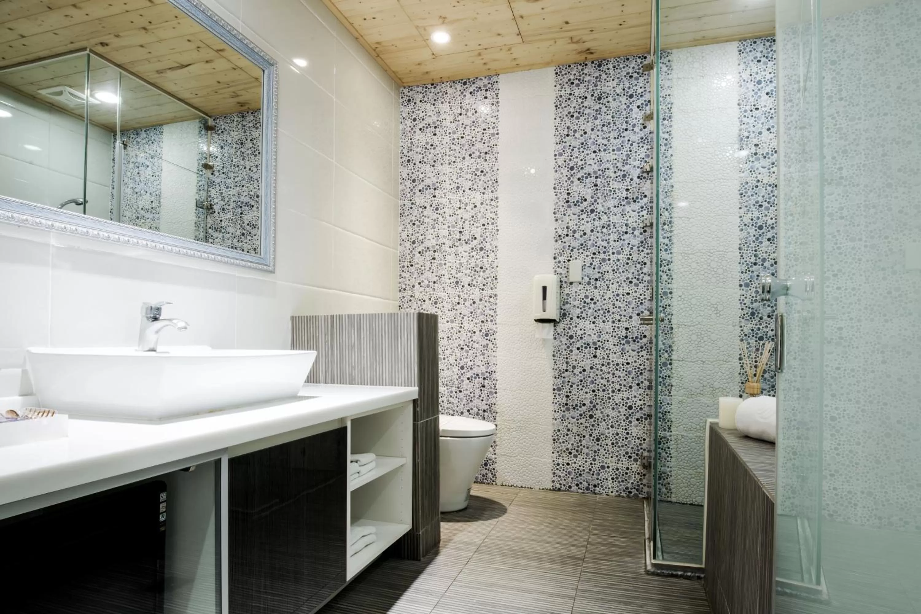 Bathroom in Duo Romance Hotel