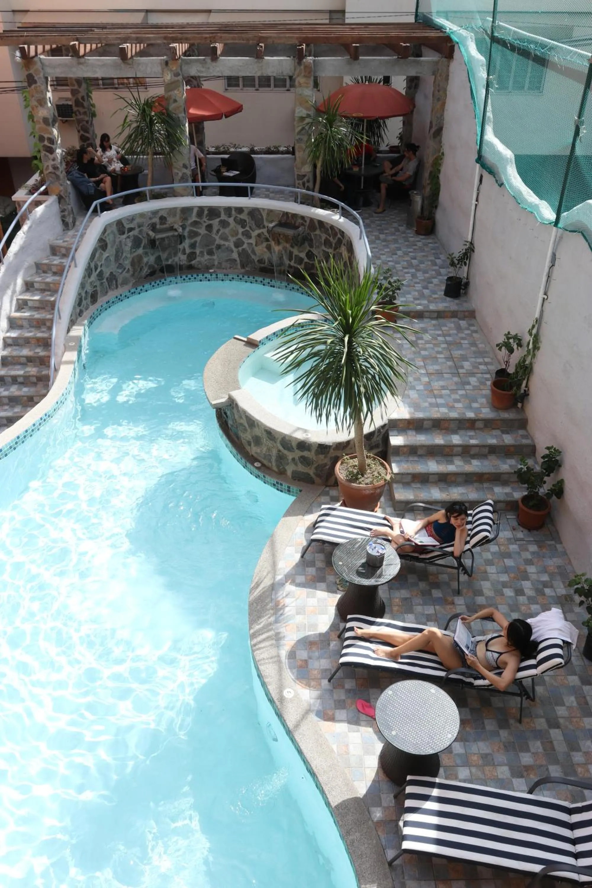 Property building in 1775 Adriatico Suites