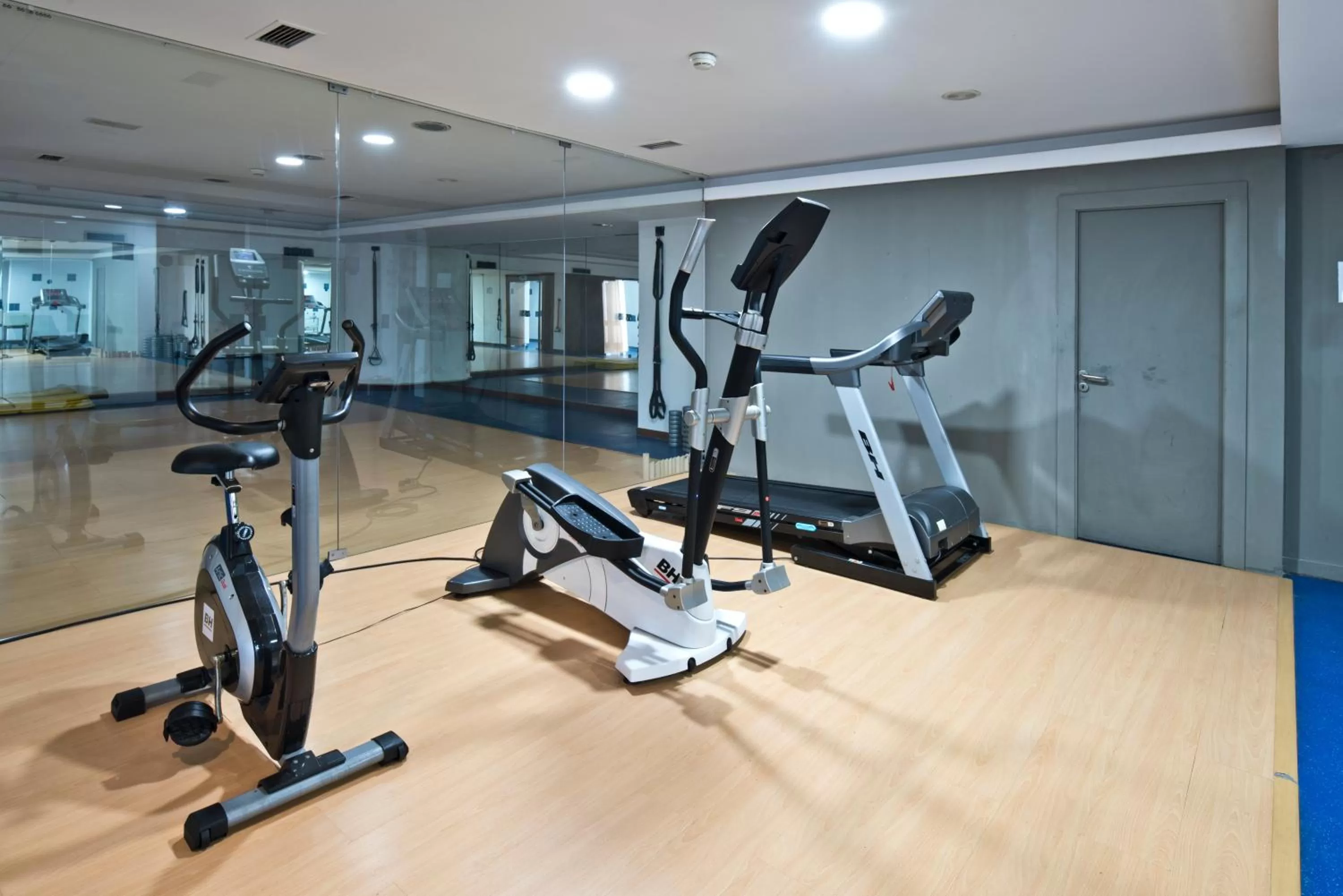 Activities in Golden Tulip Porto Gaia