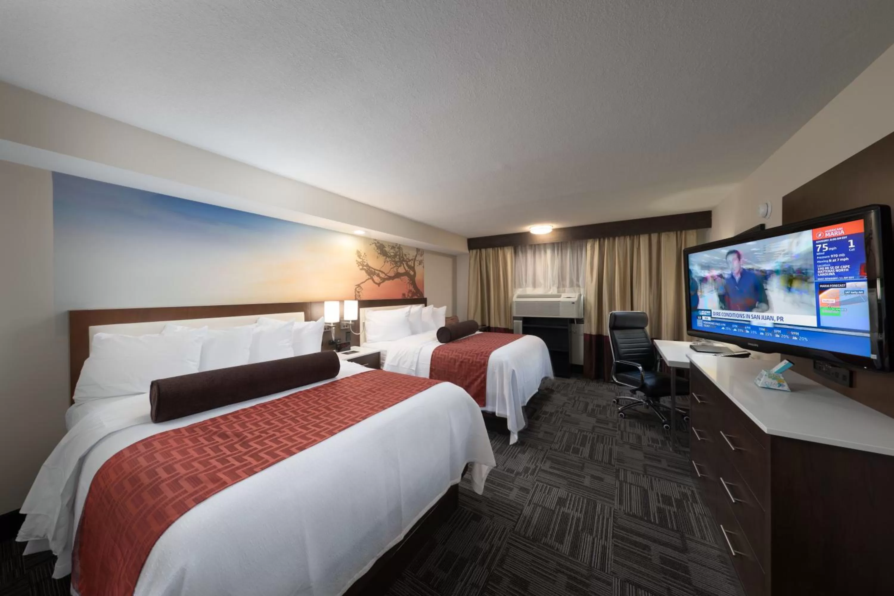 Bed in Holiday Inn Brookfield - Milwaukee by IHG