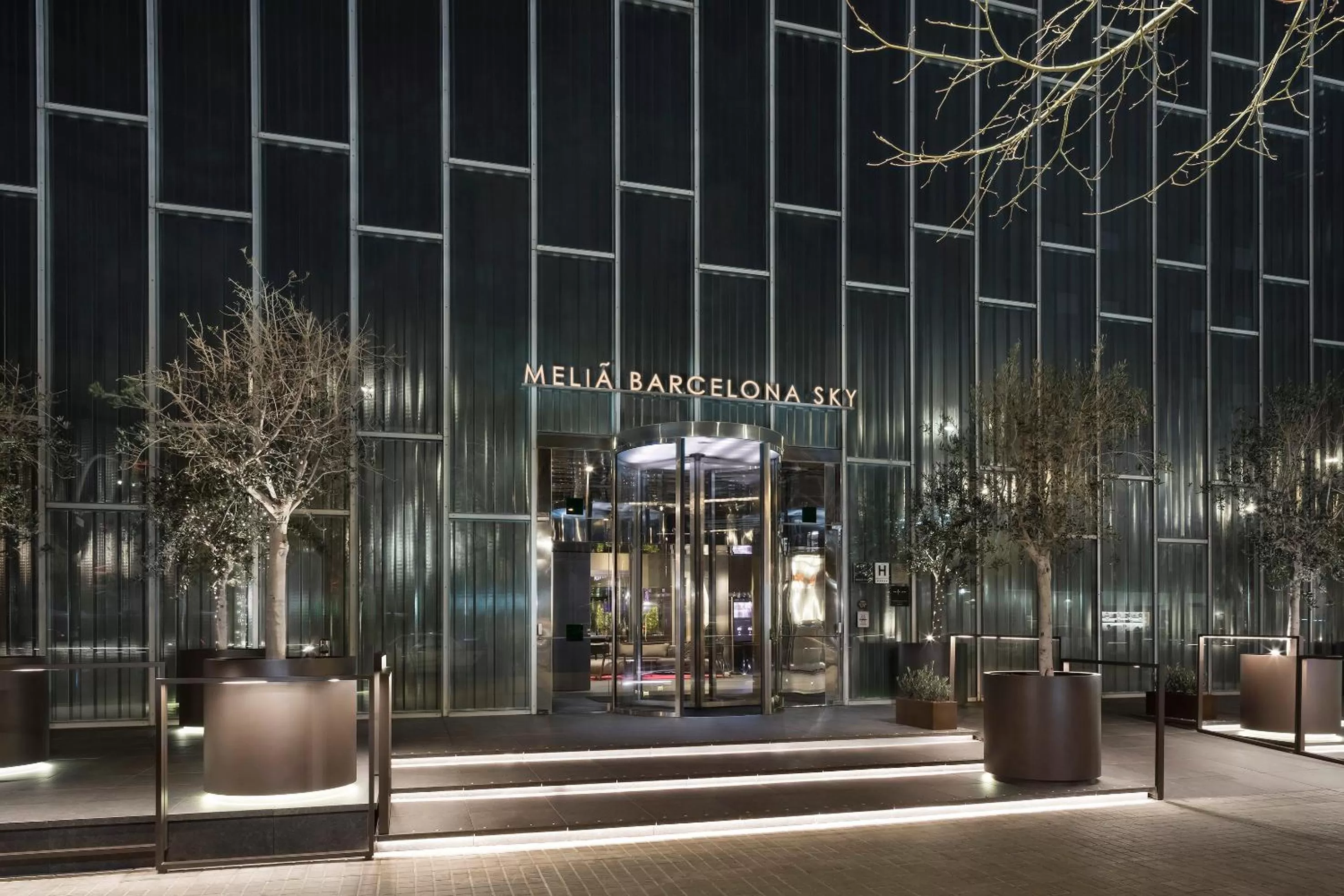 Facade/entrance in Melia Barcelona Sky 4* Sup