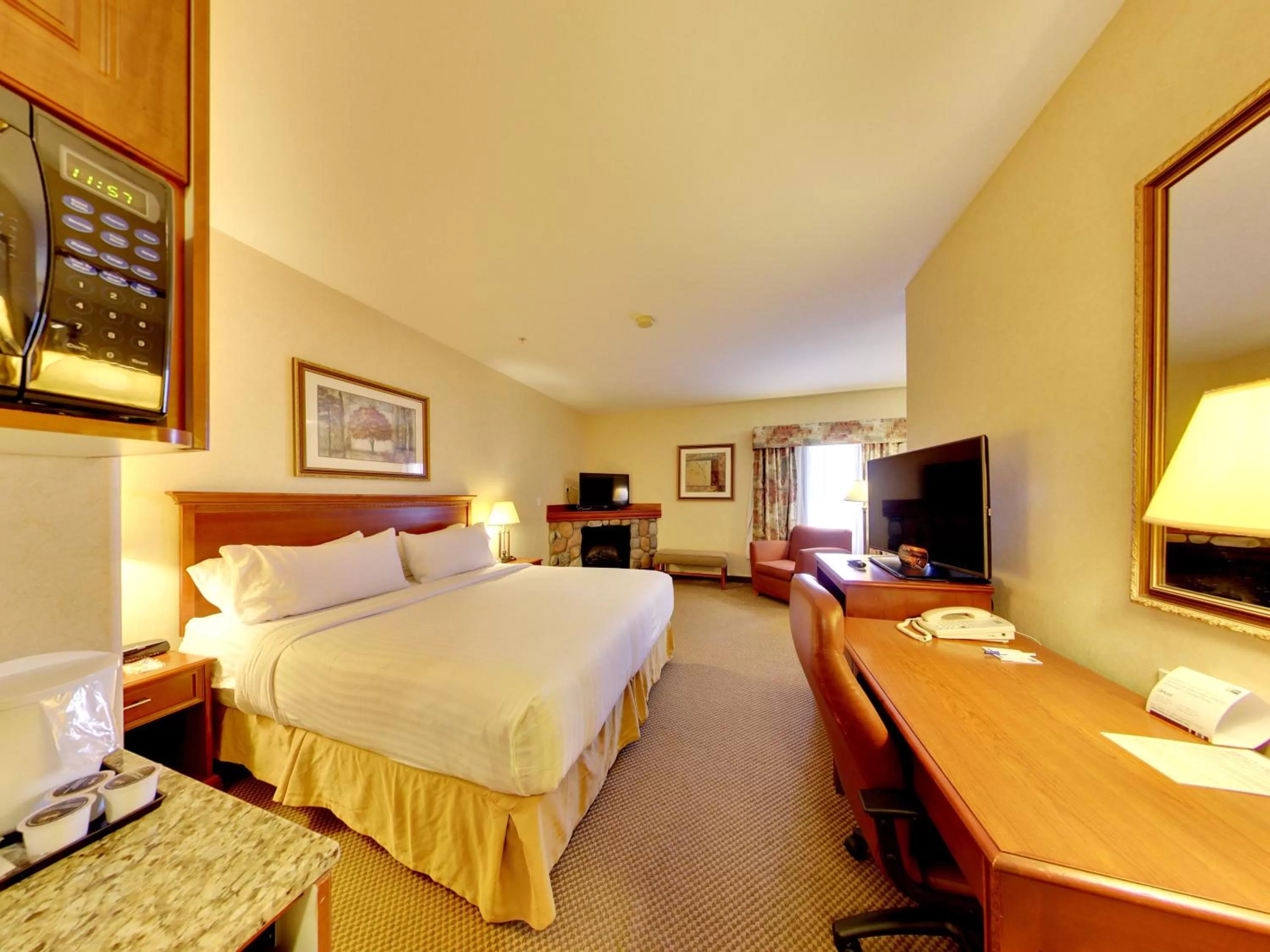Photo of the whole room, Bed in Holiday Inn Express Hotel & Suites - Edmonton International Airport by IHG