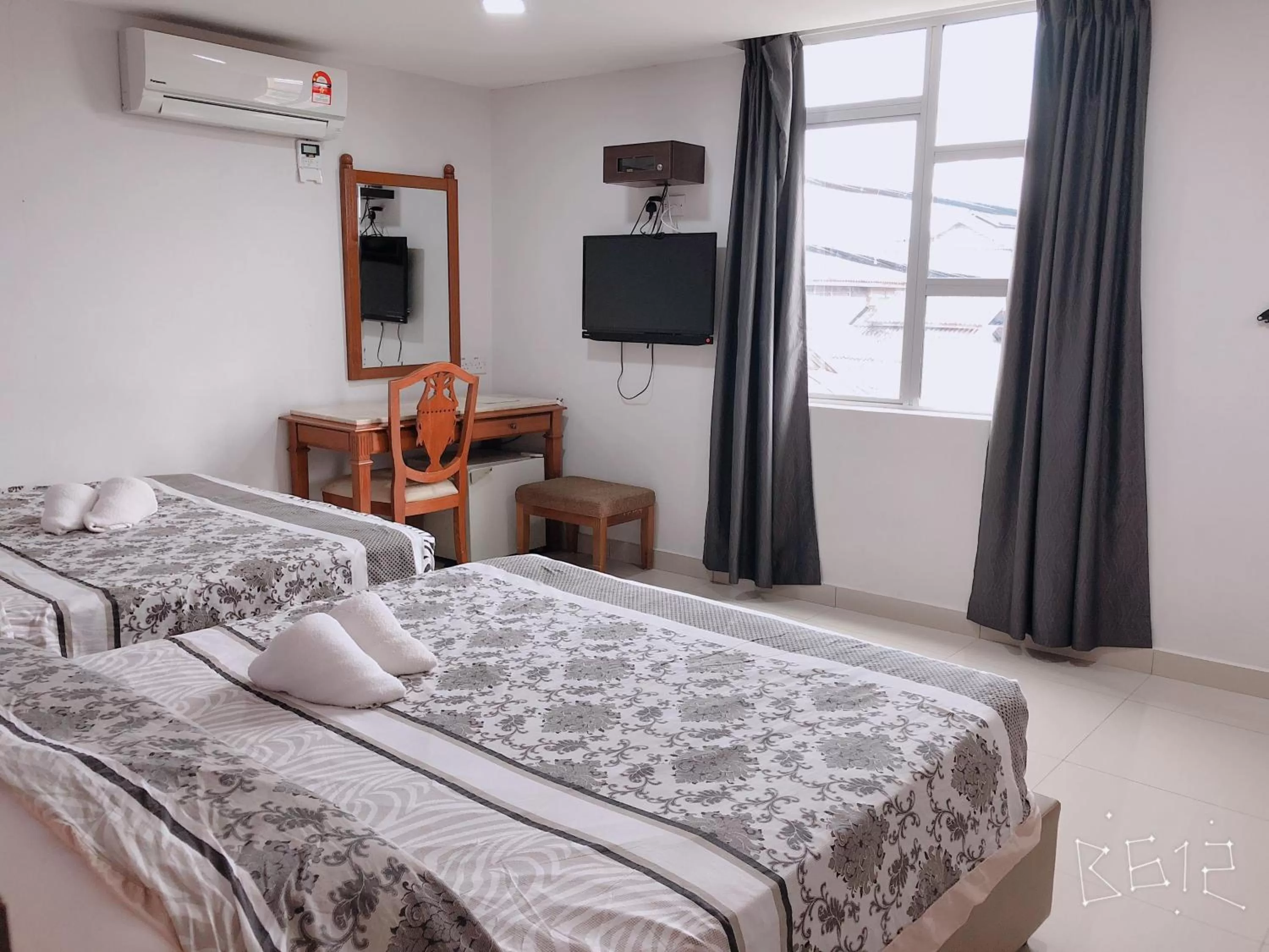 Bedroom, Bed in G Star Hotel