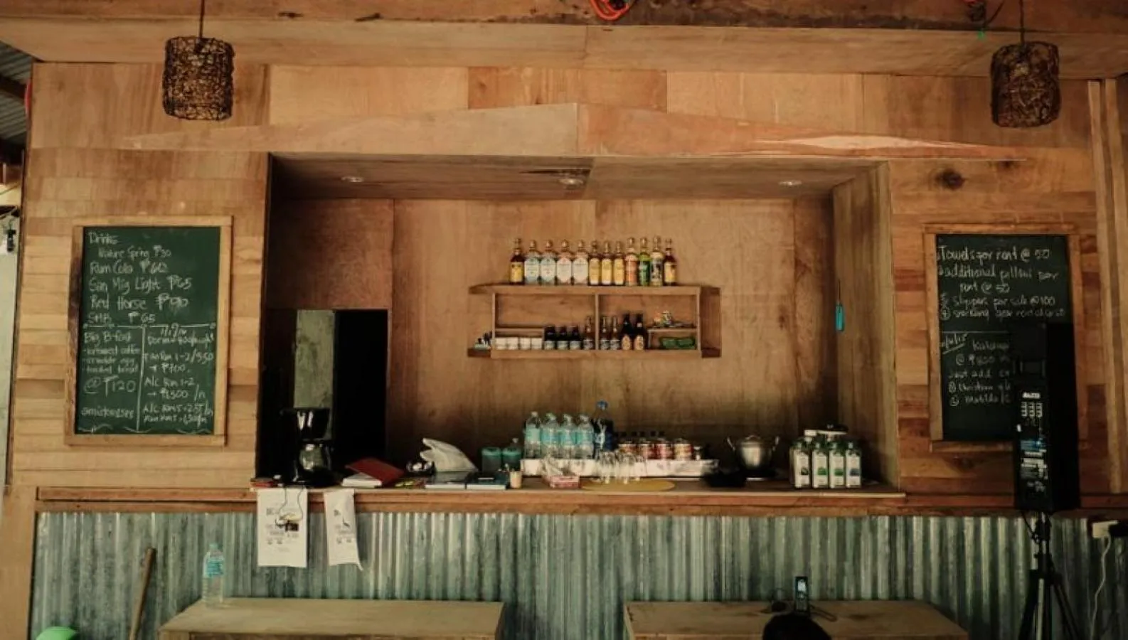 Restaurant/places to eat in Malapascua Budget Inn MBI DIVE CENTER