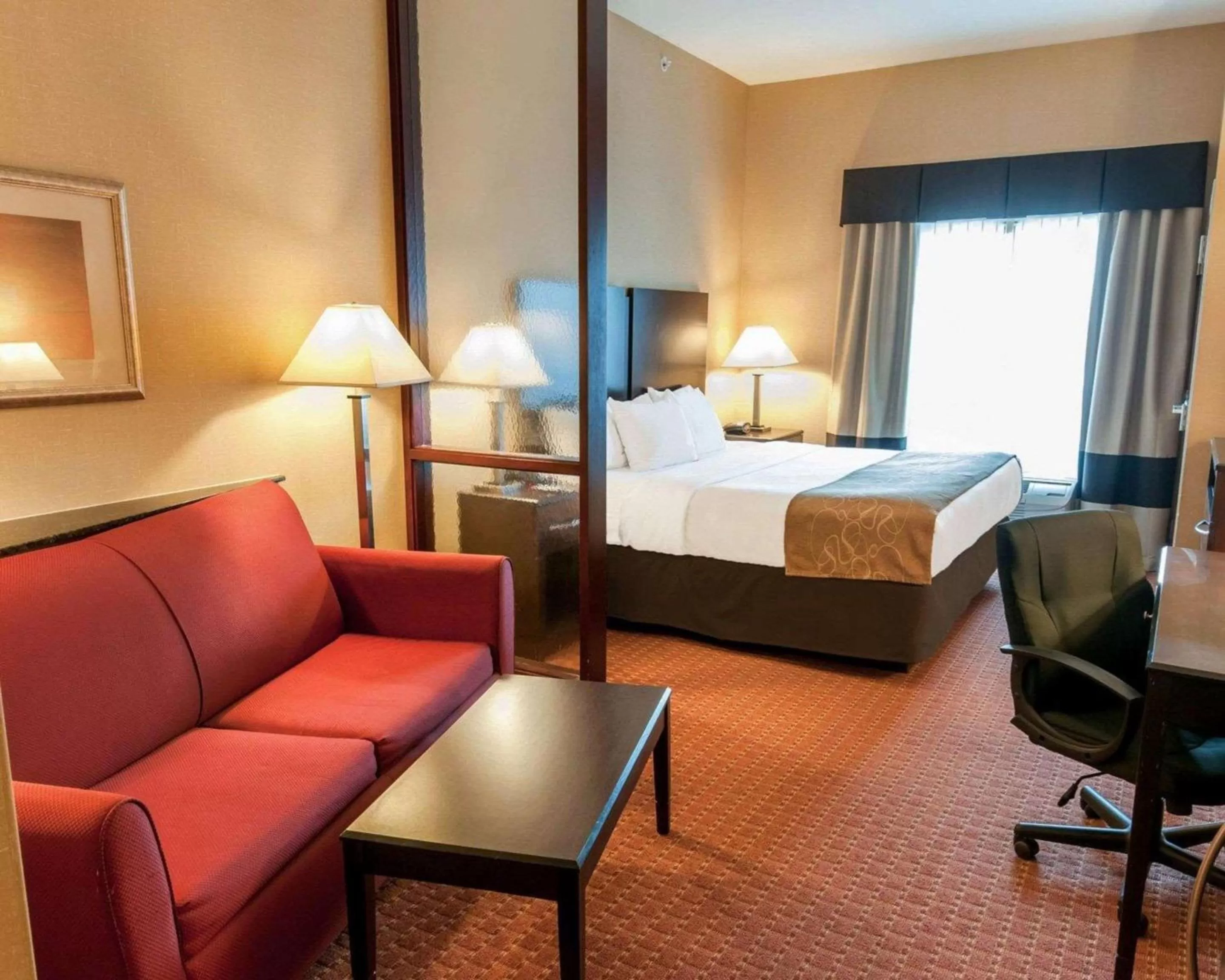 King Suite - Non-Smoking in Hammock Inn and Suites Exton King of Prussia