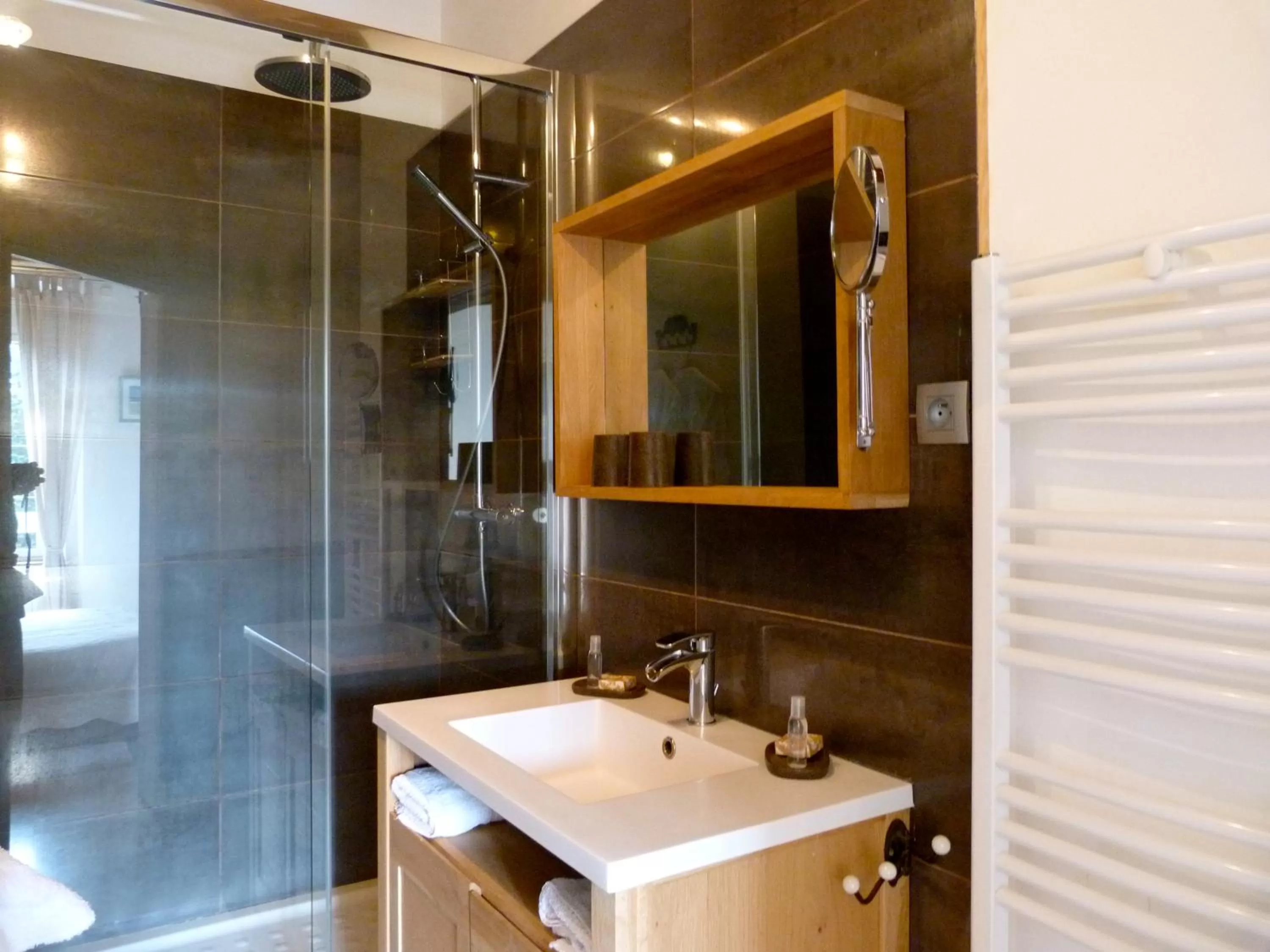 Shower in Domaine du Manoir