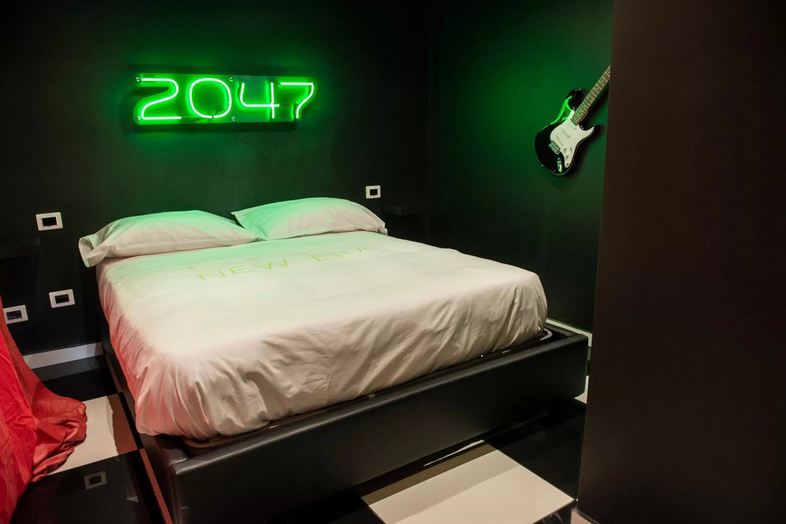 Bed in D'amelio'S suites