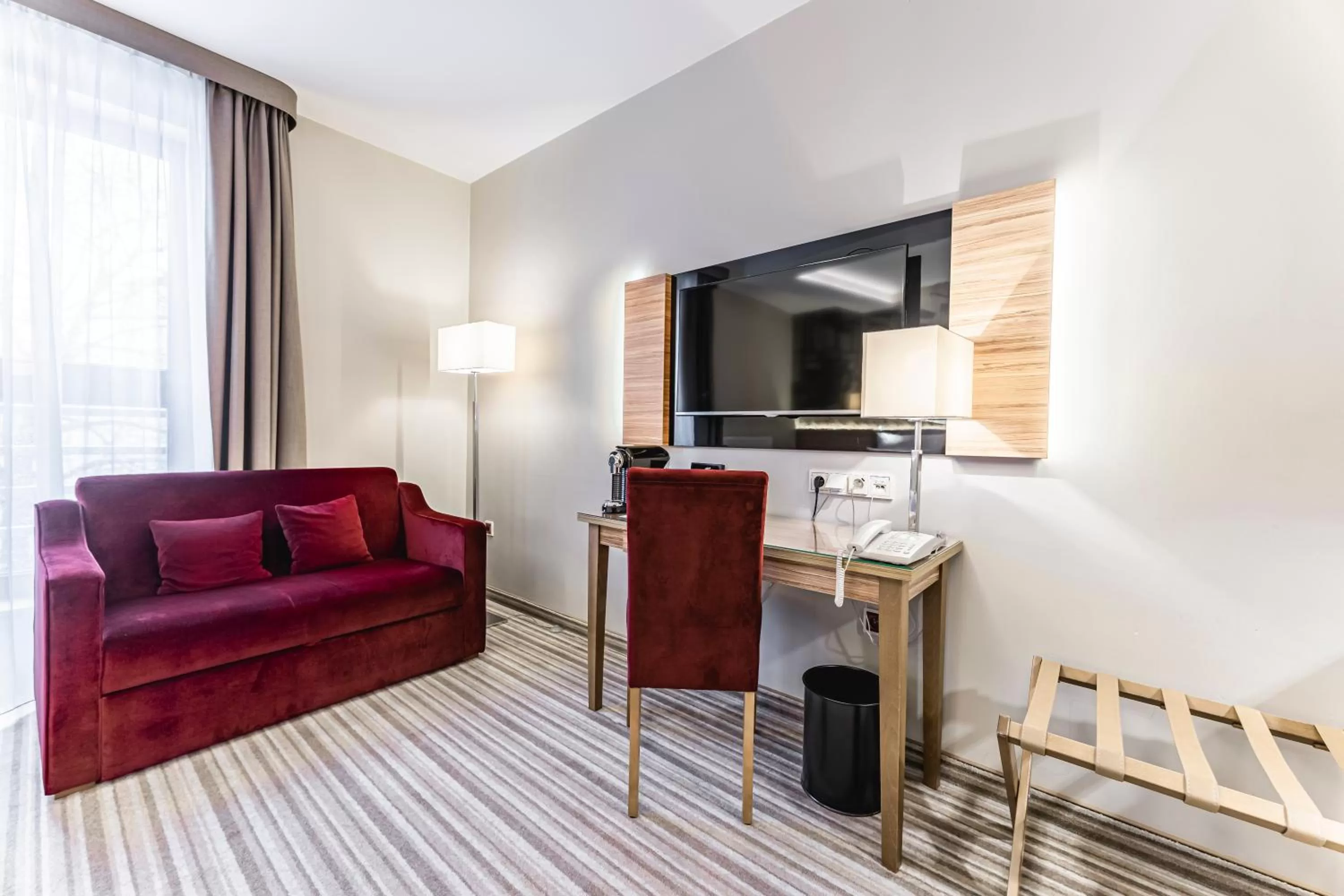 Communal lounge/ TV room in Hotel Wieniawski