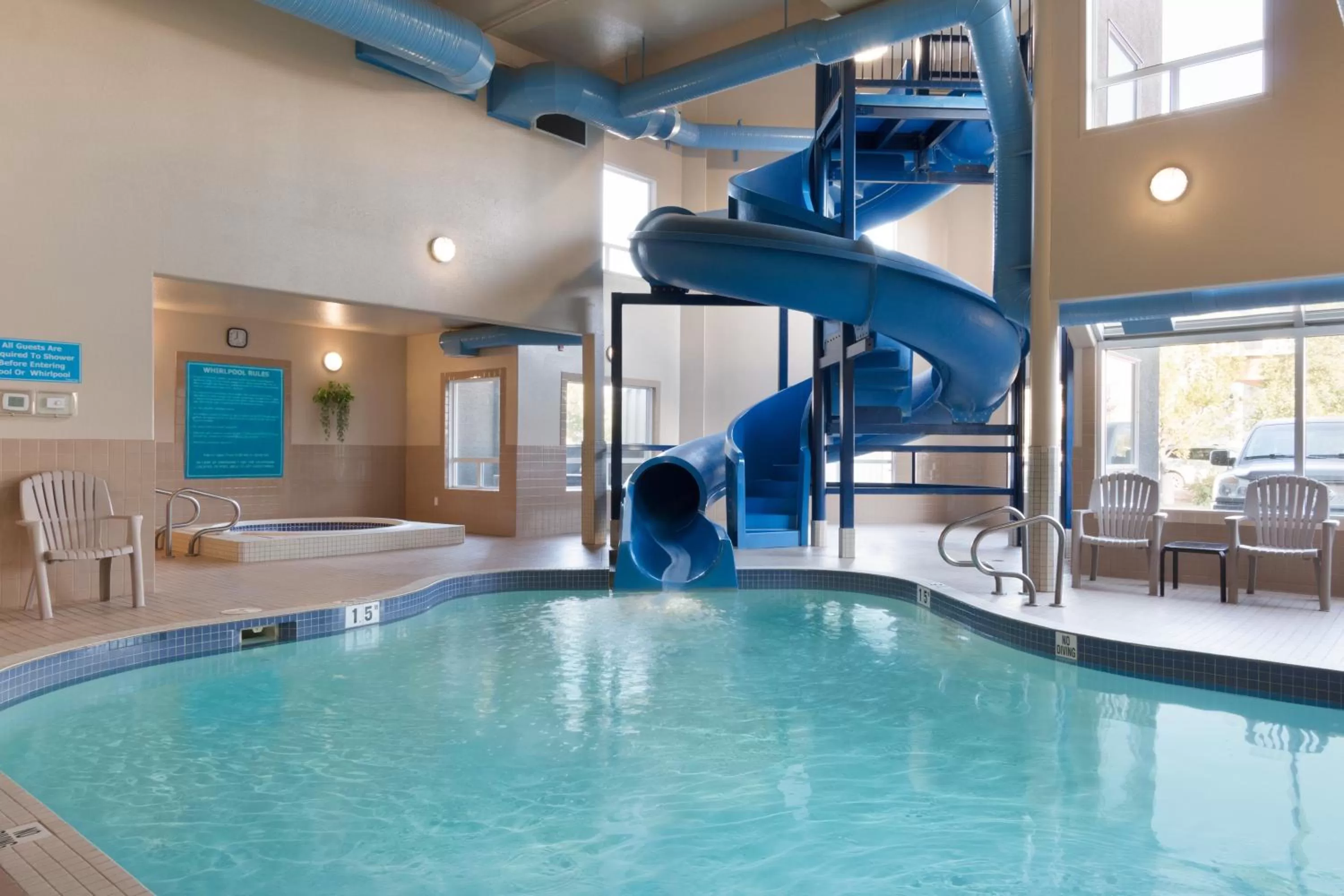 Swimming pool in Days Inn by Wyndham Medicine Hat