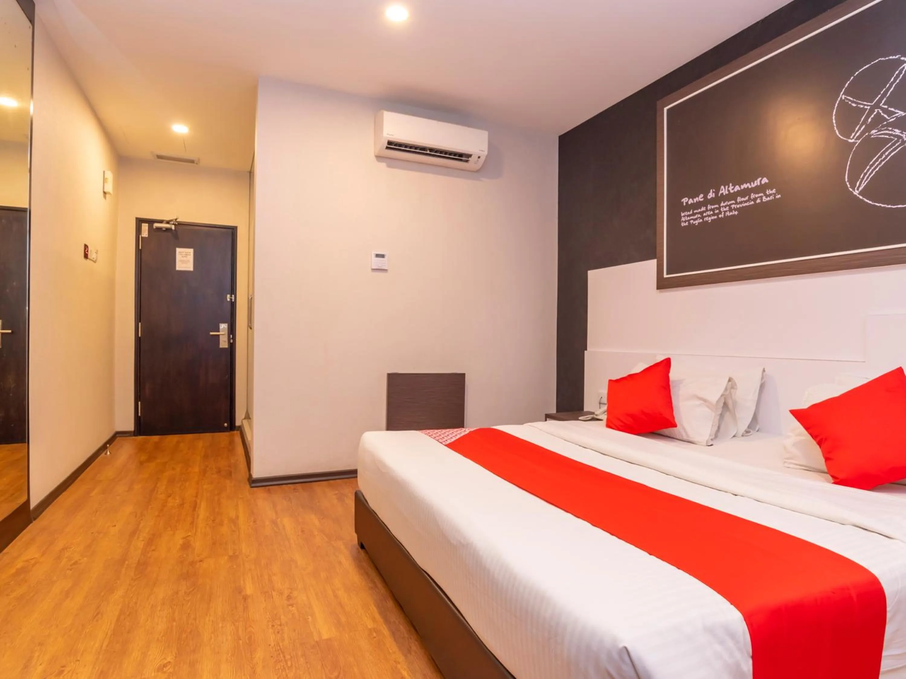 Bedroom, Bed in De Sweet Boutique Hotel