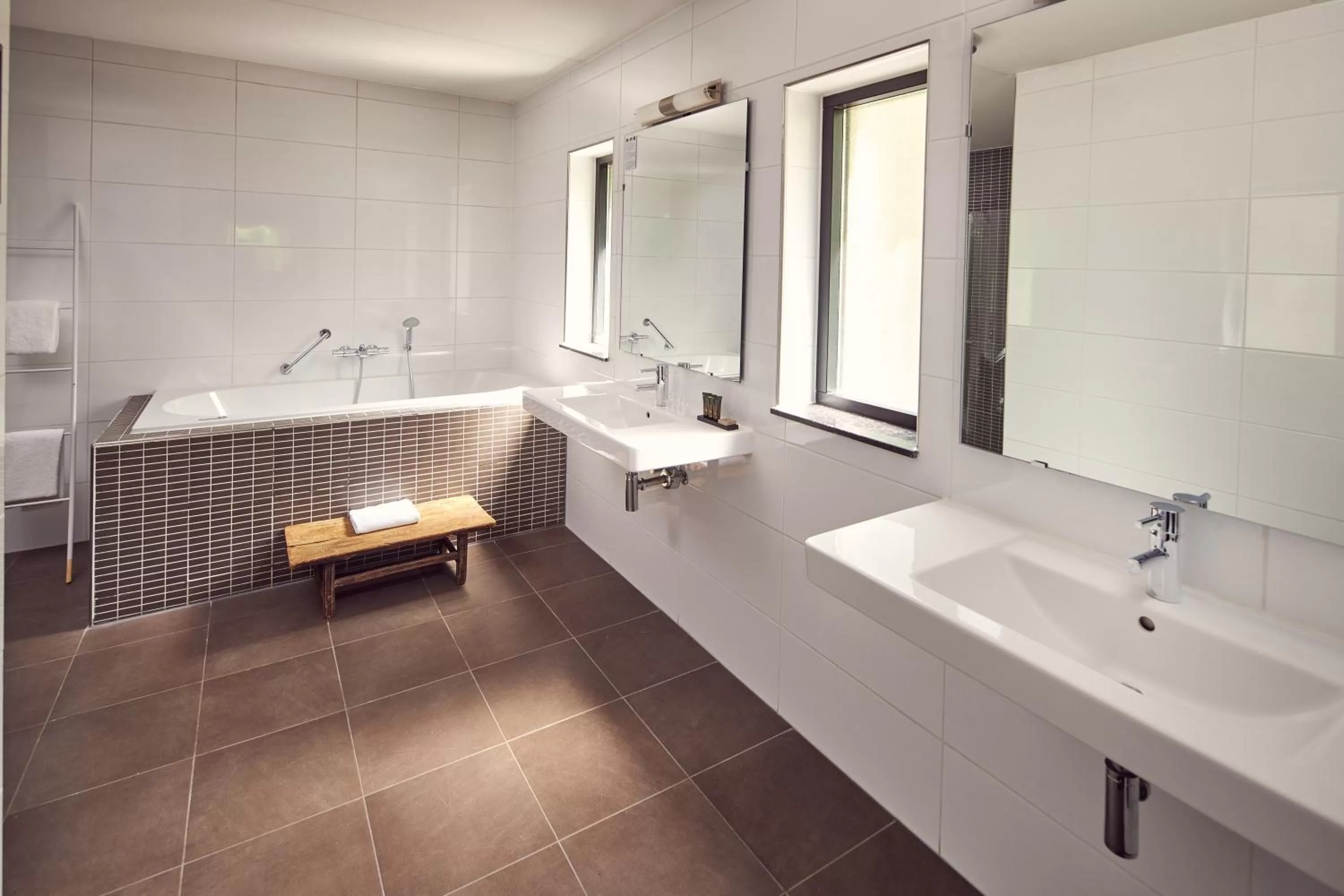 Shower in Van der Valk Hotel Arnhem