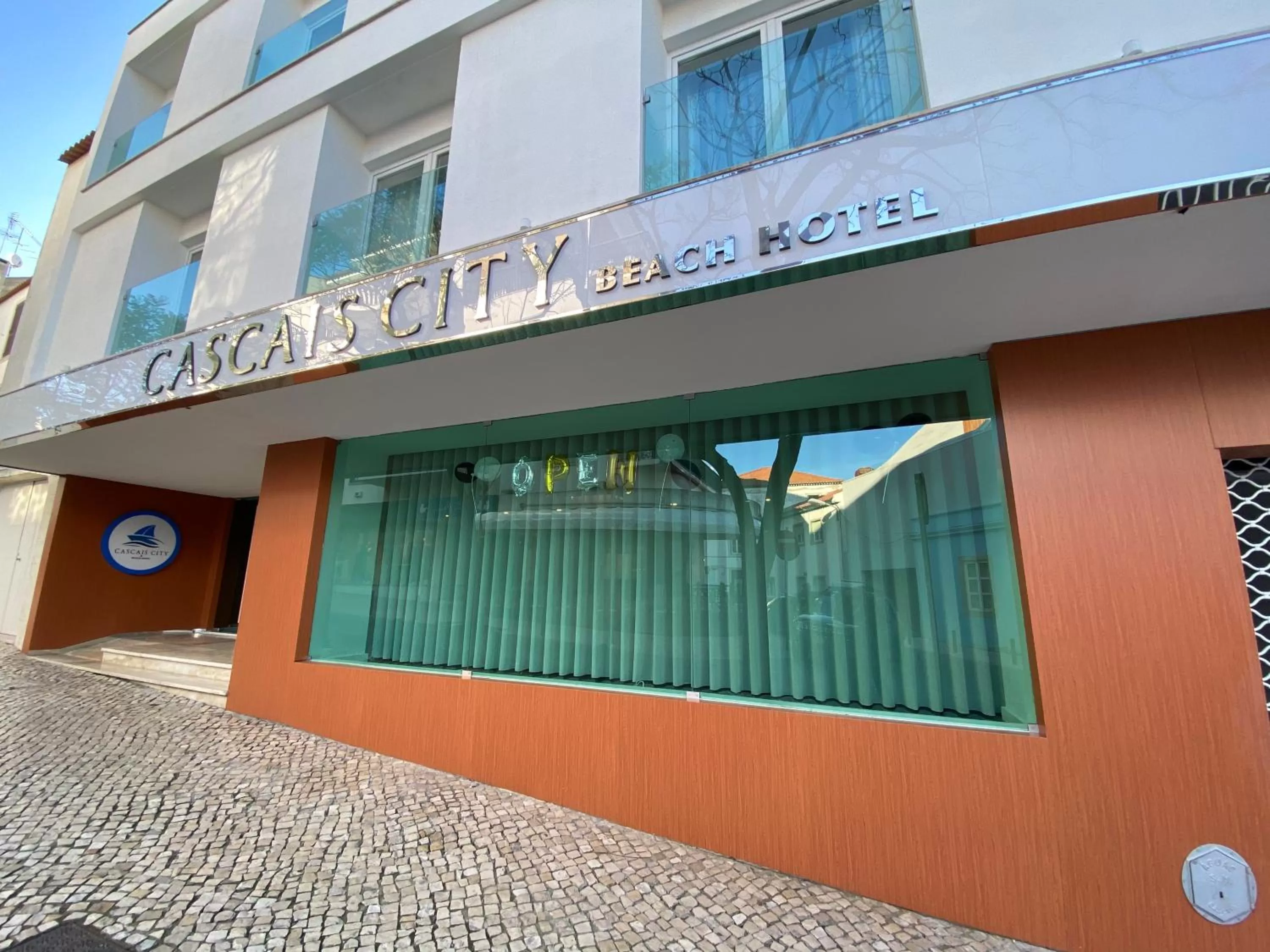 Facade/entrance in Cascais City & Beach Hotel