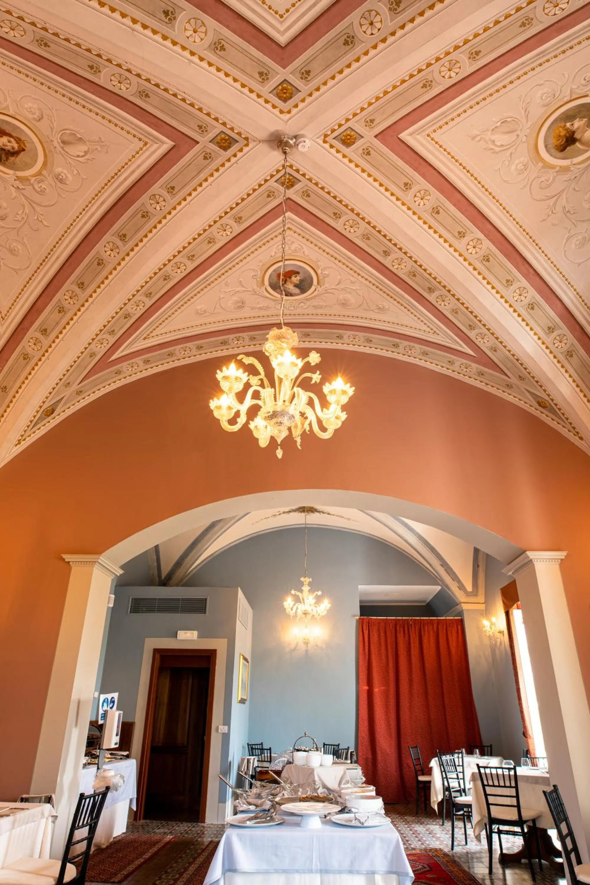 Breakfast, Bed in Hotel Villa San Michele