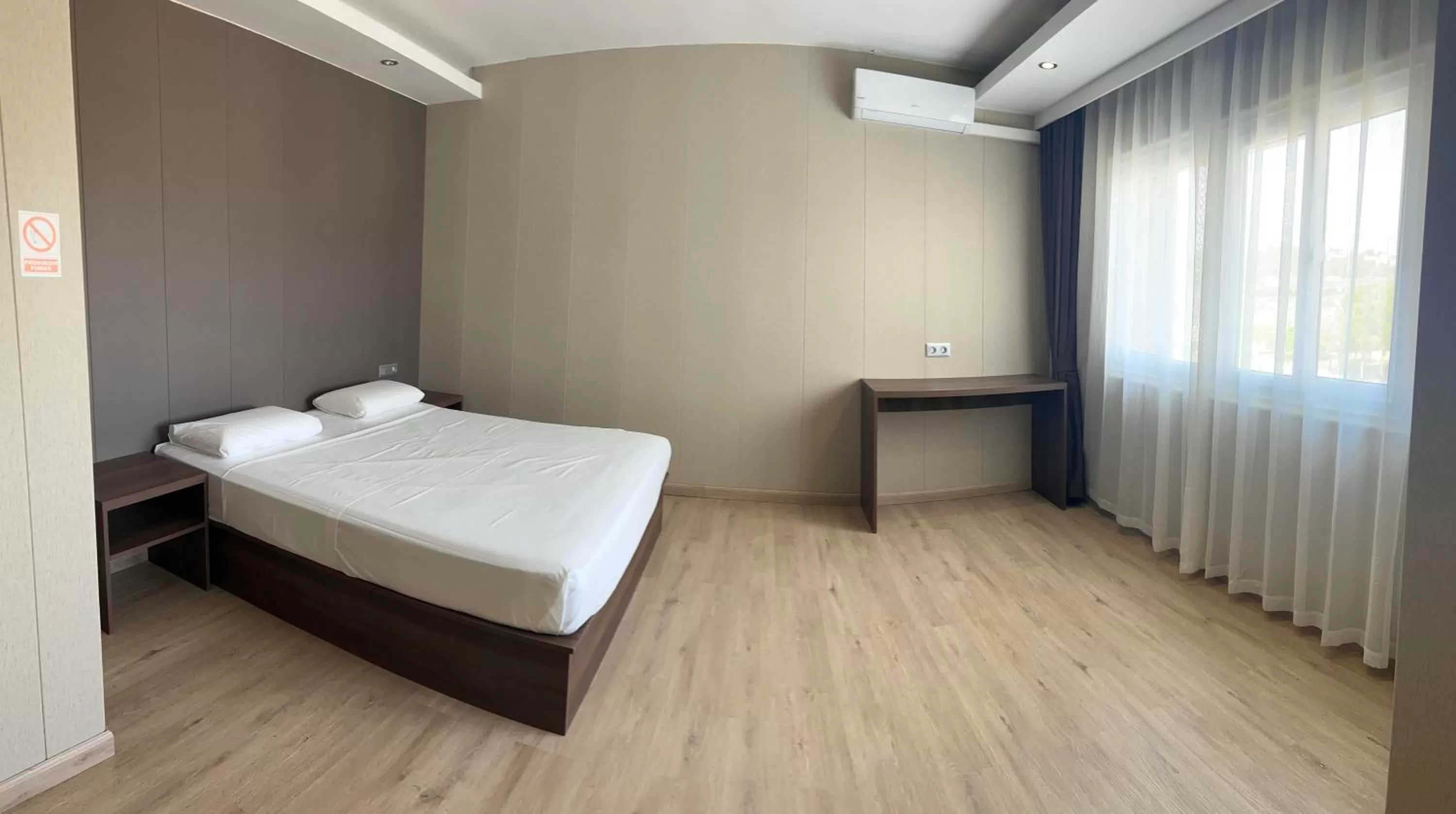 Bed in Hotel Nueva Europa