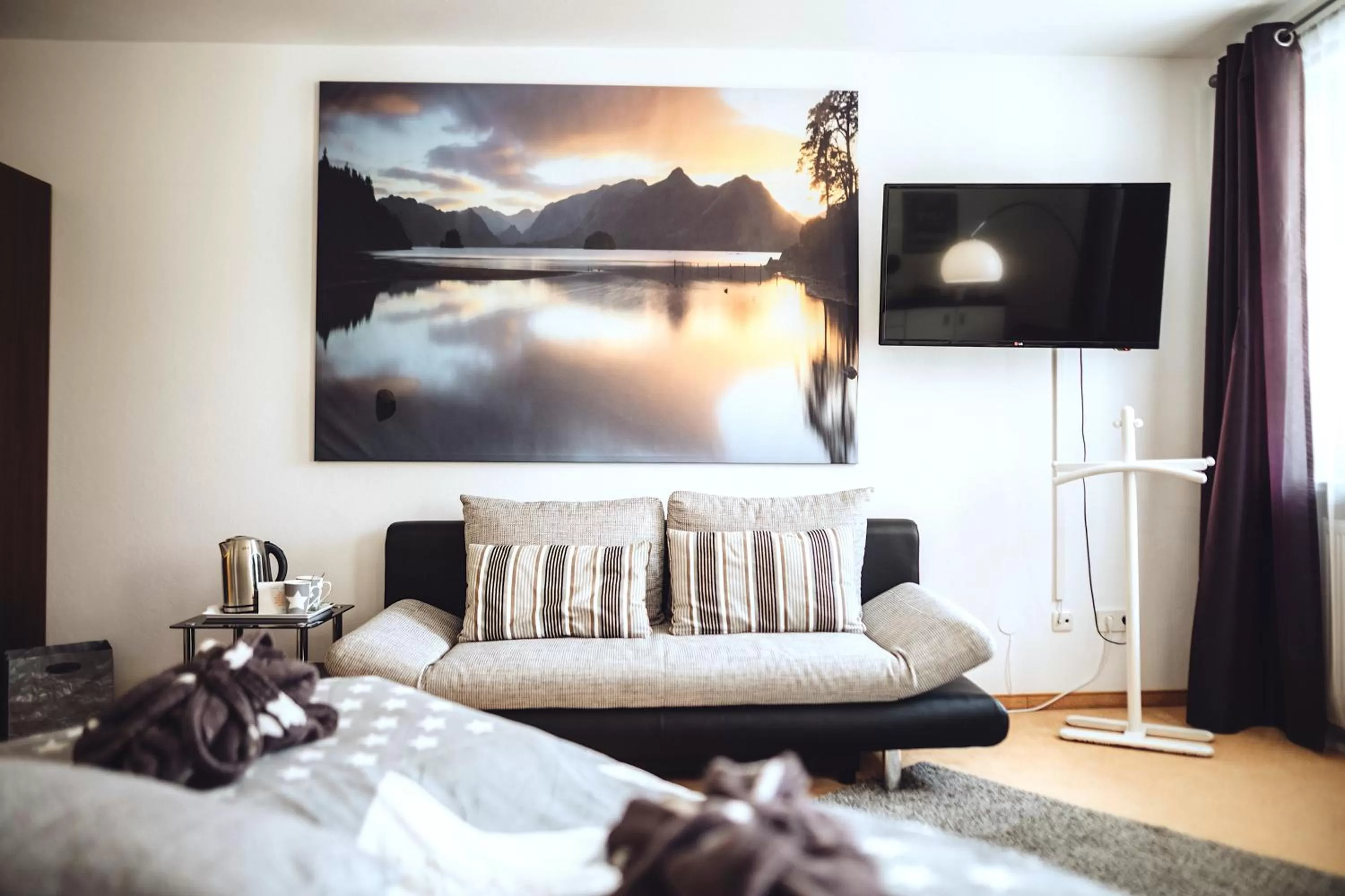 Bed in Das Hotel Stern, B&B KG - digital & contactless check-in