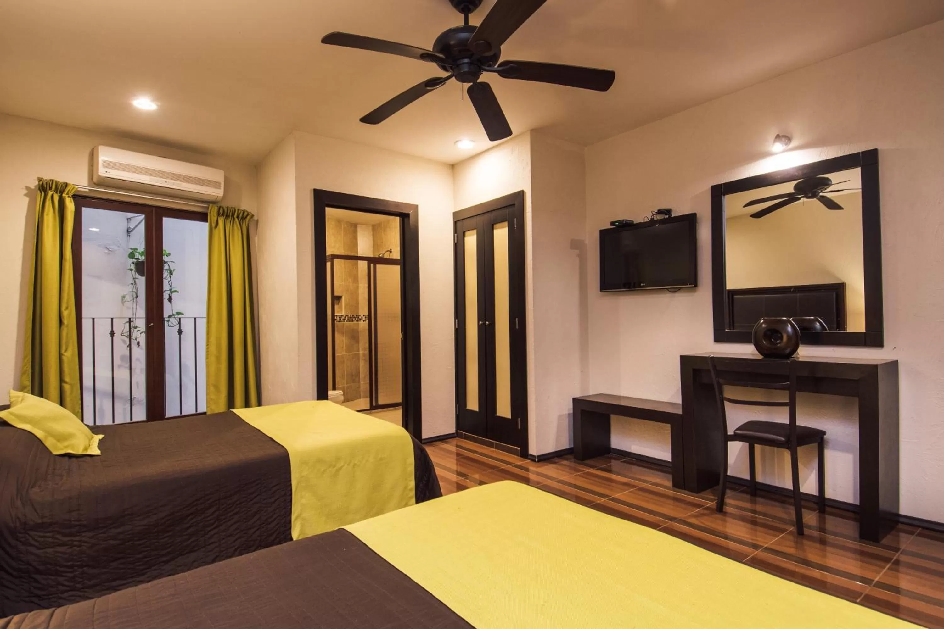 Bed in Hotel Majova Inn Xalapa