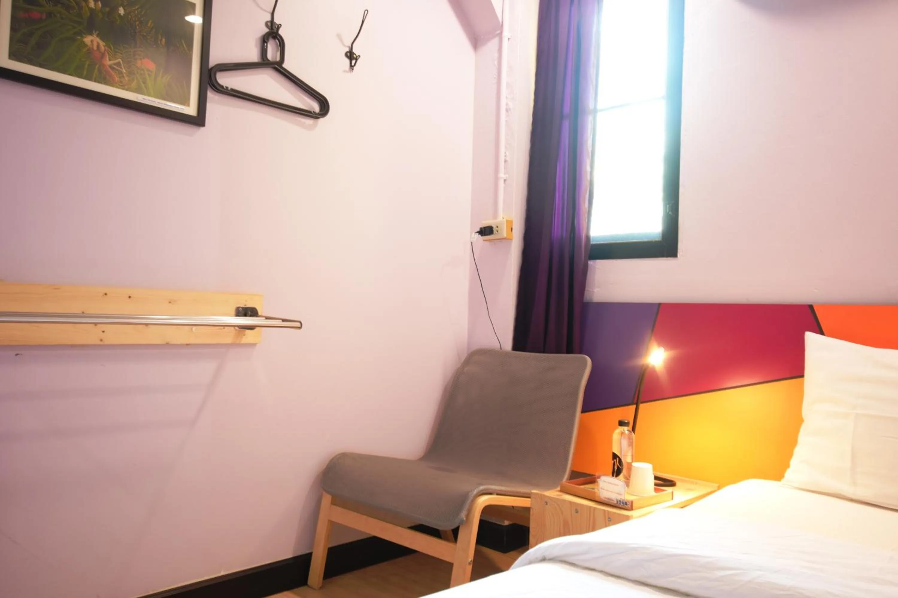 Photo of the whole room, Bed in Room@Vipa