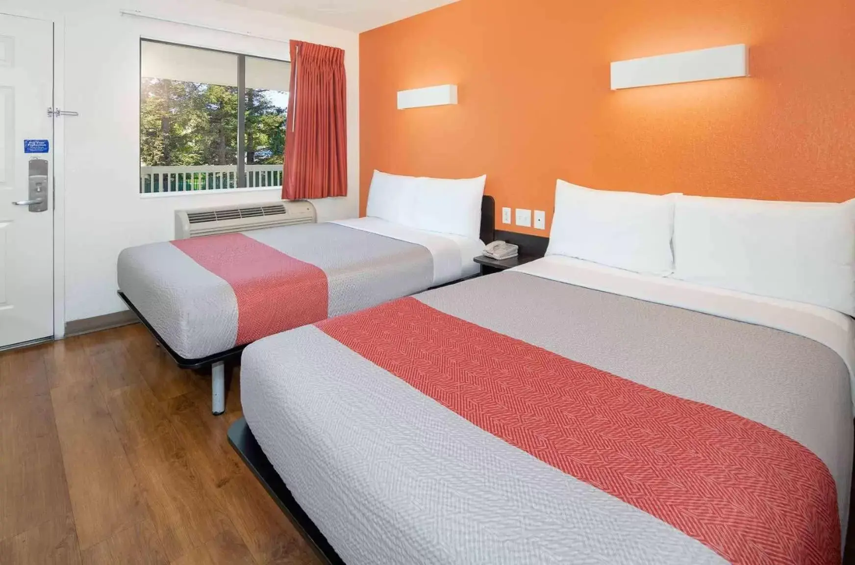 Quadruple Room - single occupancy in Motel 6-Arcadia, CA - Los Angeles - Pasadena Area Quadruple Room - single occupancy in Motel 6-Arcadia, CA - Los Angeles - Pasadena Area