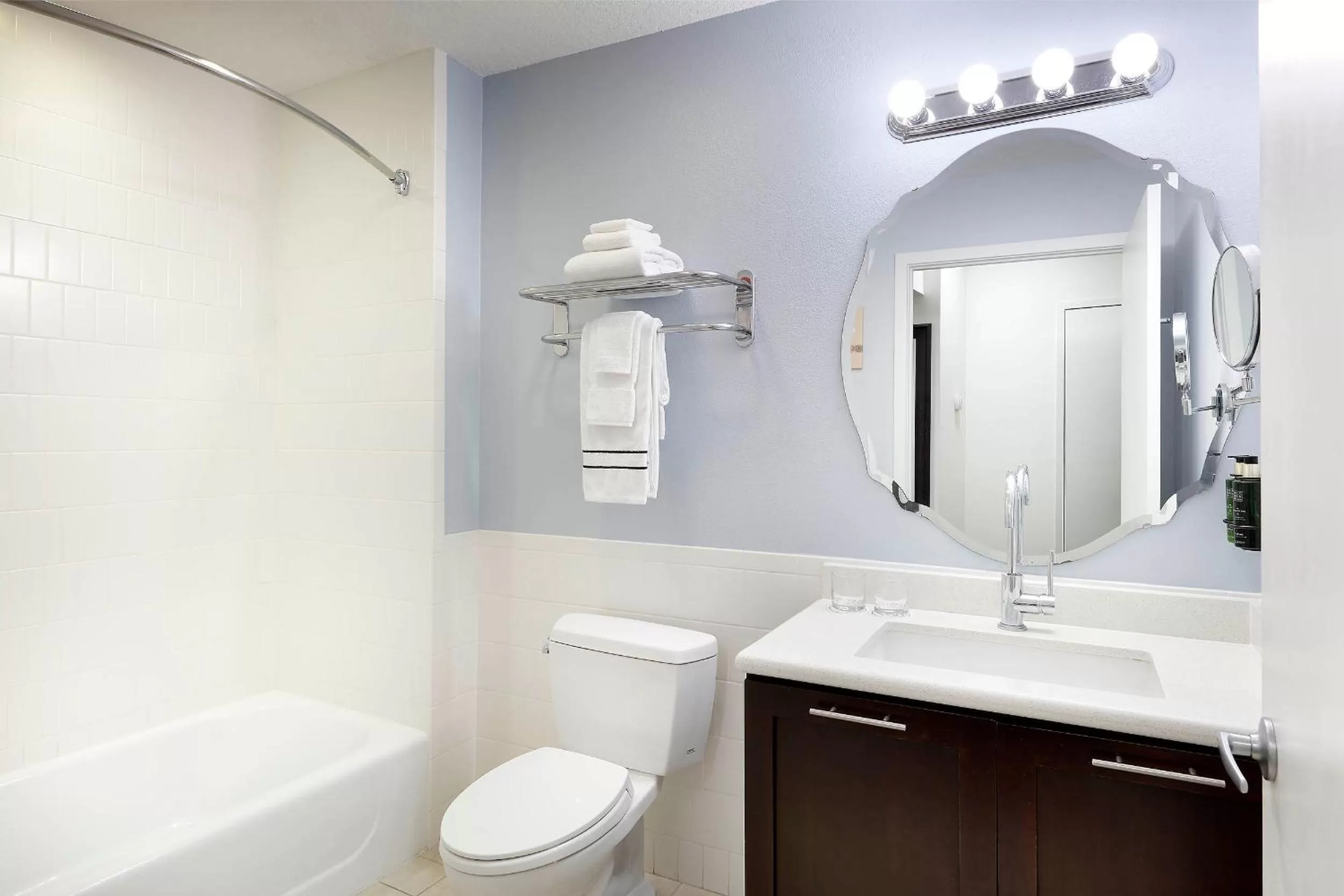 Bathroom in Meliá Orlando Celebration