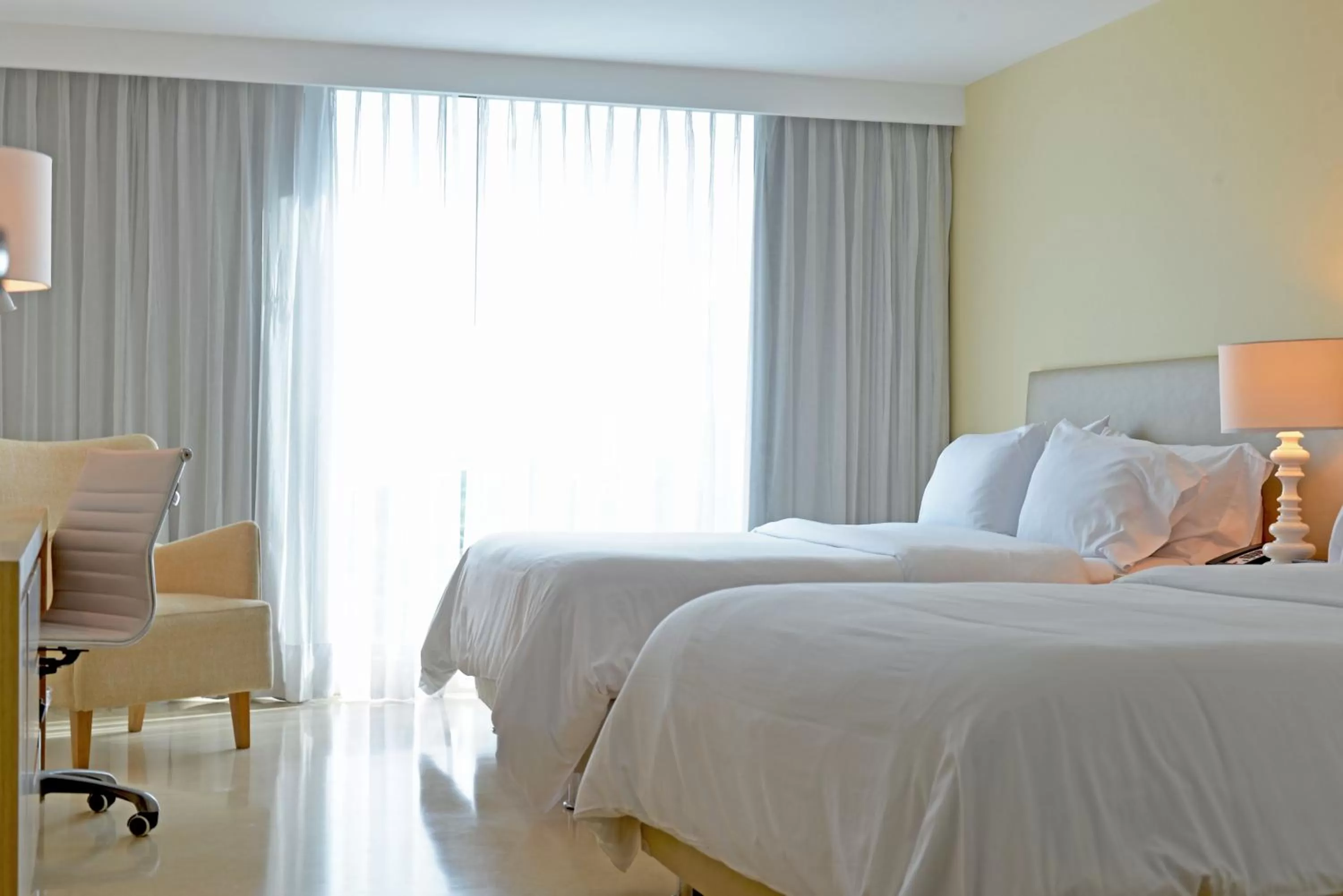 Photo of the whole room, Bed in Radisson Cartagena Ocean Pavillion Hotel